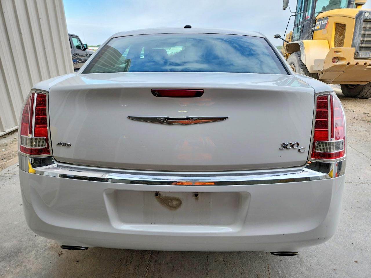 2014 Chrysler 300c White vin: 2C3CCAKG3EH194485