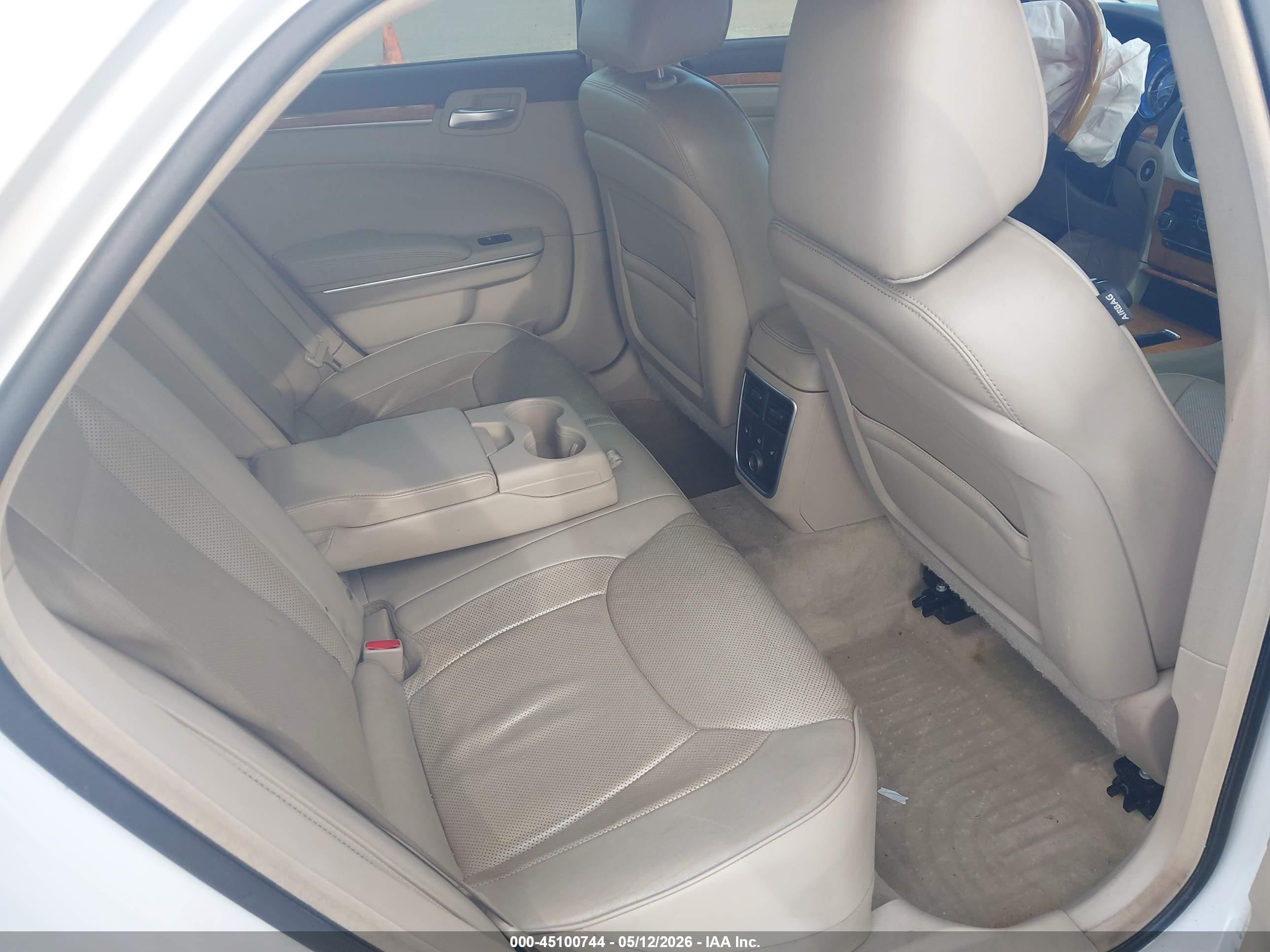 2014 Chrysler 300c Awd White vin: 2C3CCAKG3EH285319