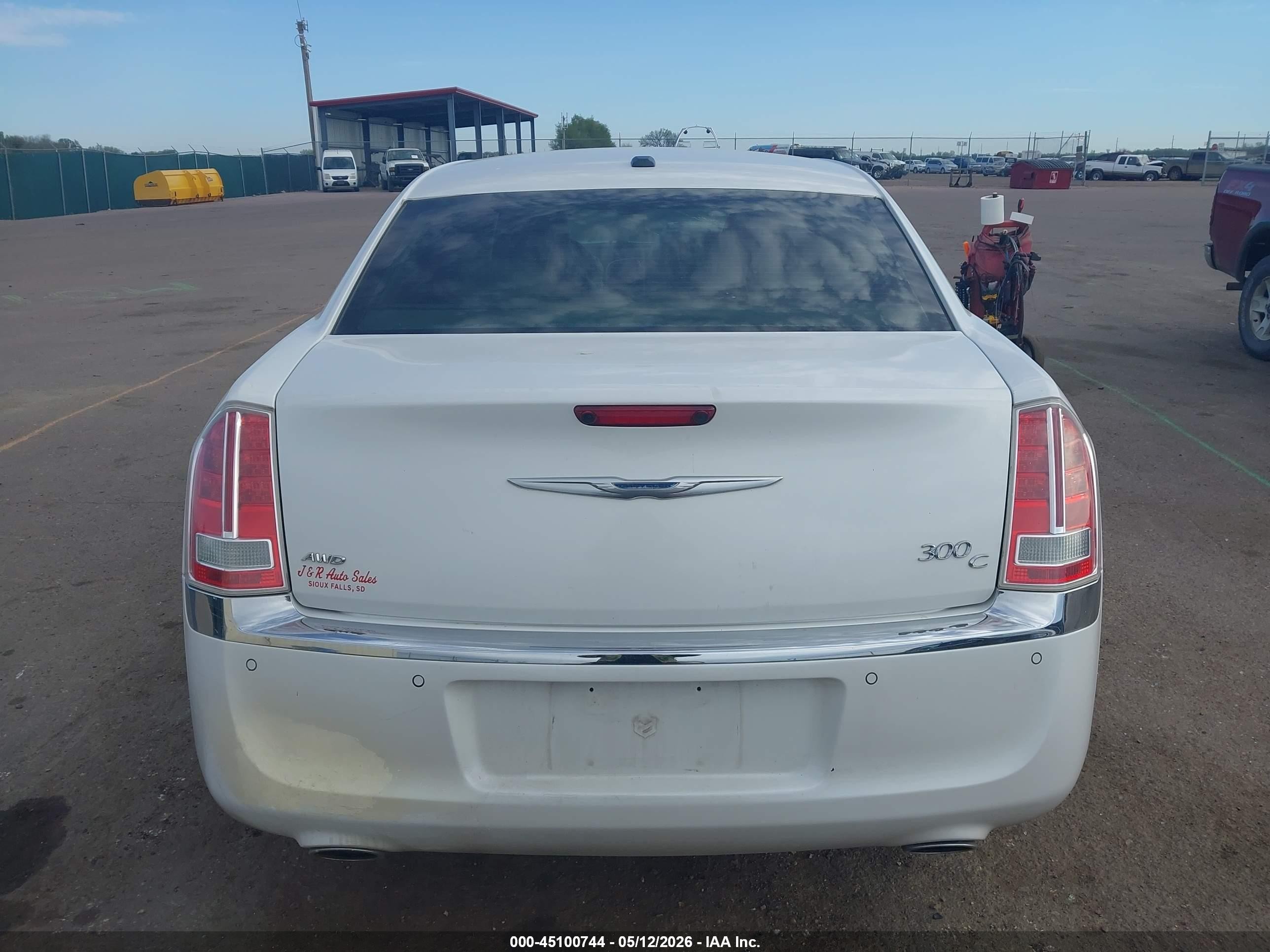 2014 Chrysler 300c Awd White vin: 2C3CCAKG3EH285319