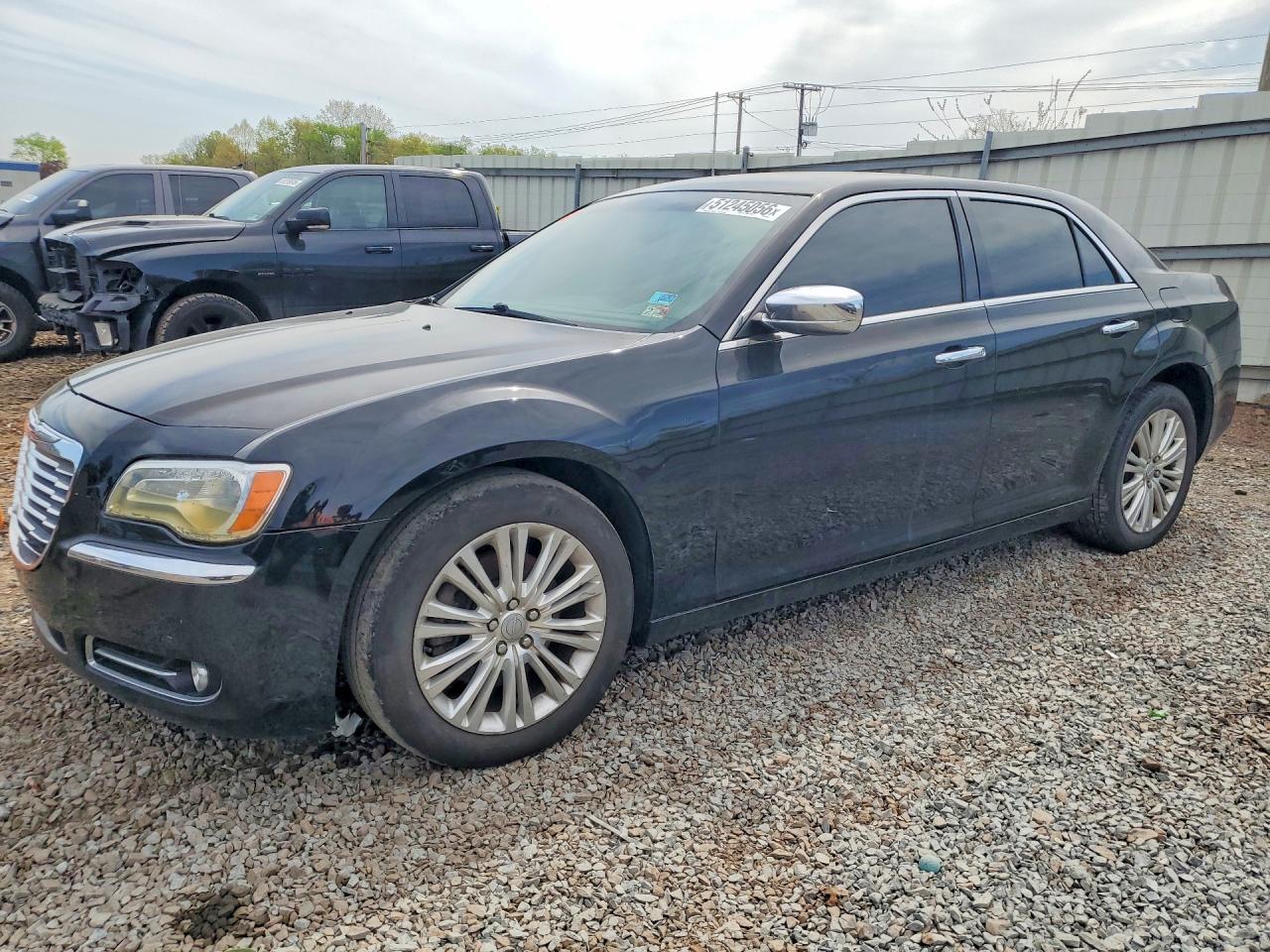 2013 Chrysler 300c Black vin: 2C3CCAKG4DH683170
