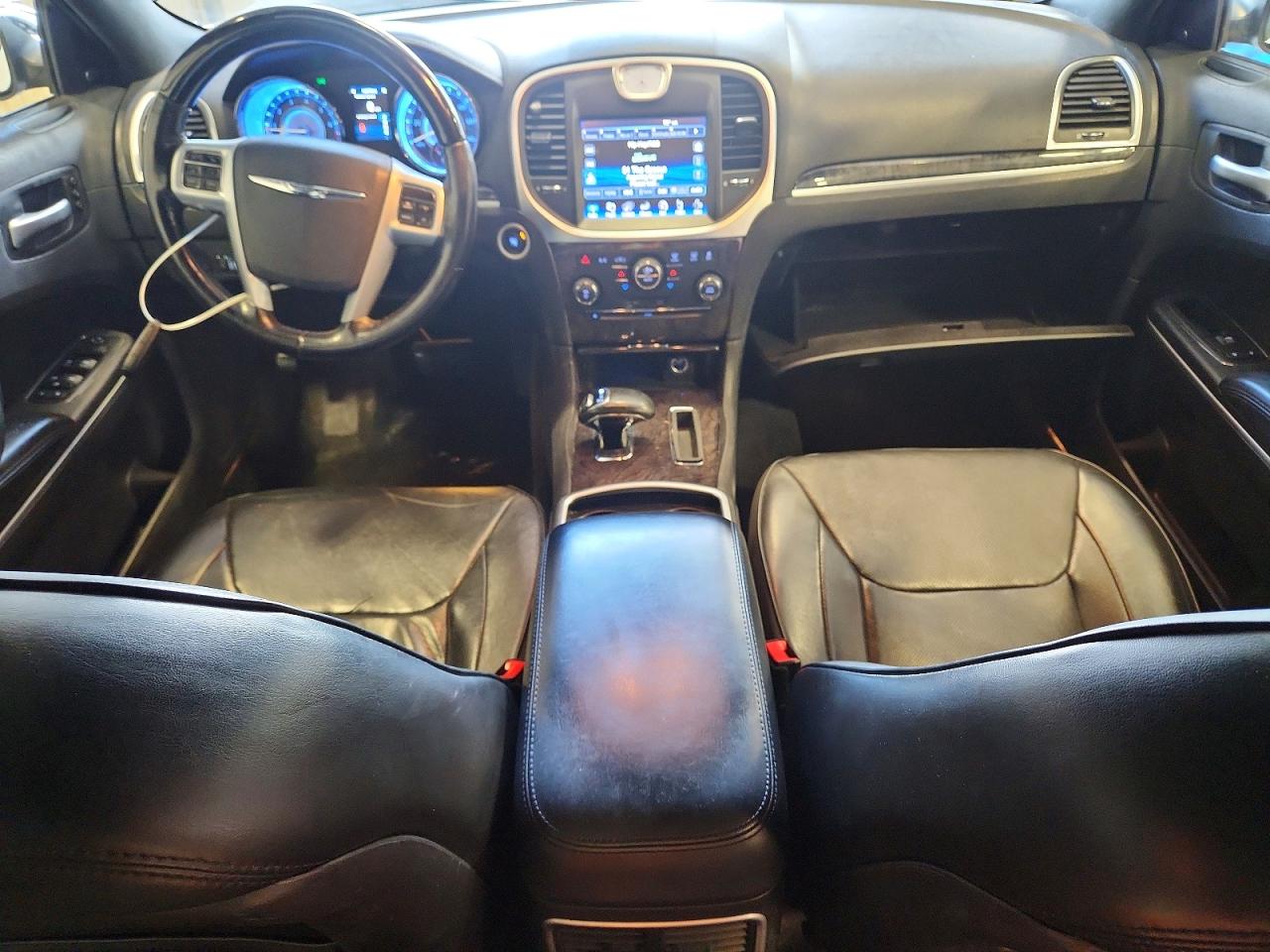 2014 Chrysler 300c Silver vin: 2C3CCAKG4EH179655