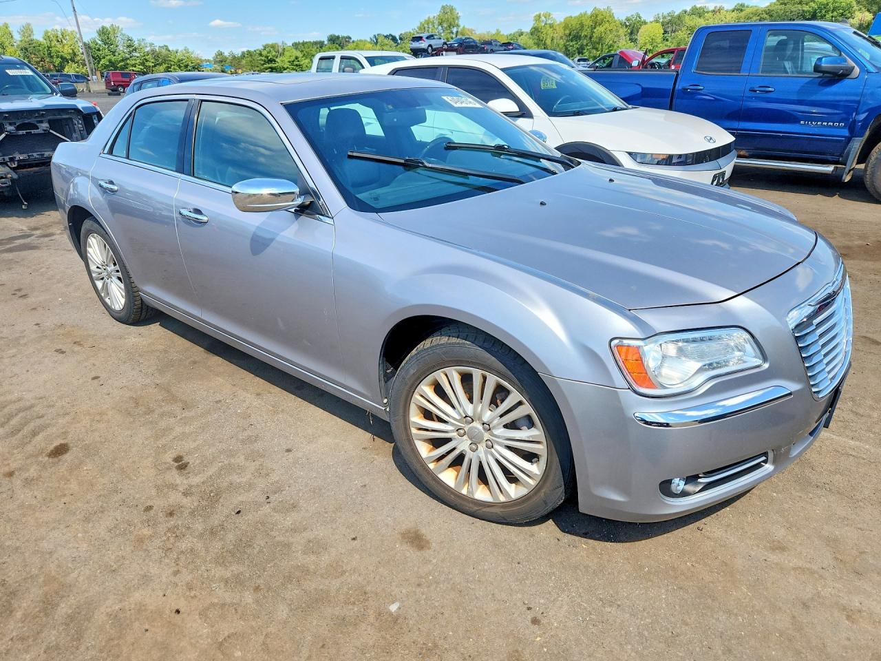 2014 Chrysler 300c Серебряный vin: 2C3CCAKG4EH216736