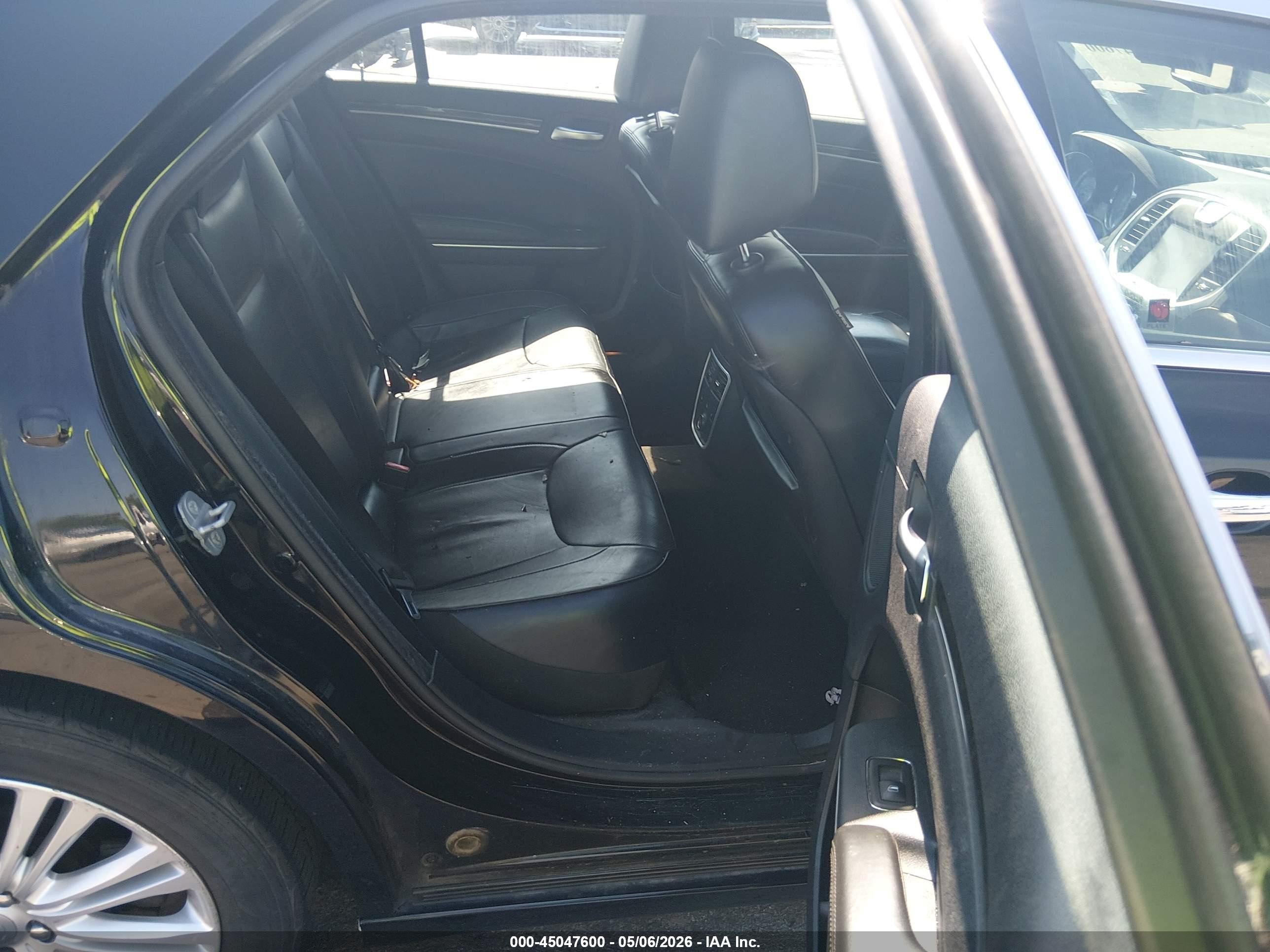 2014 Chrysler 300c Awd Black vin: 2C3CCAKG4EH276645