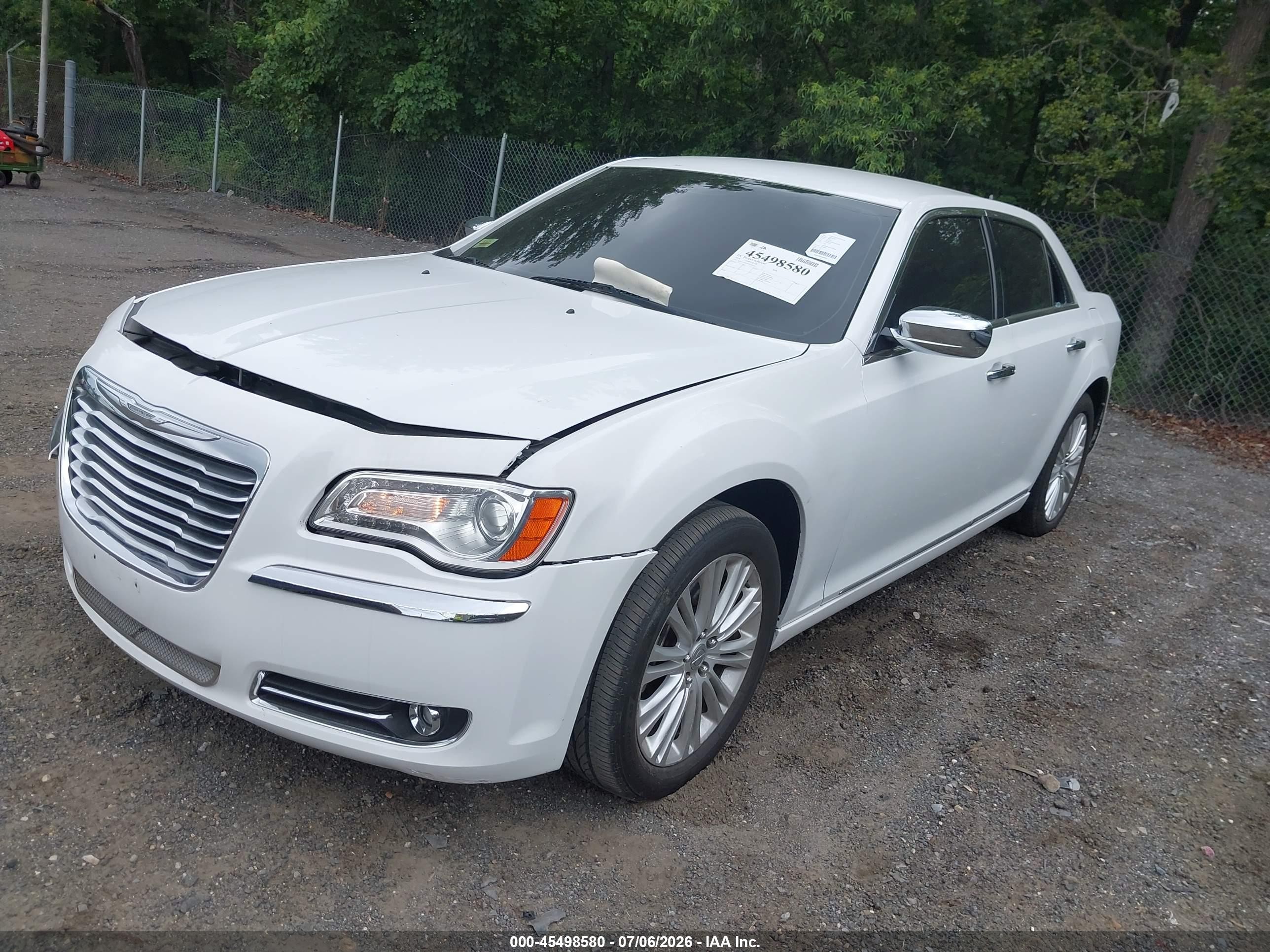 2014 Chrysler 300c Awd White vin: 2C3CCAKG4EH376910