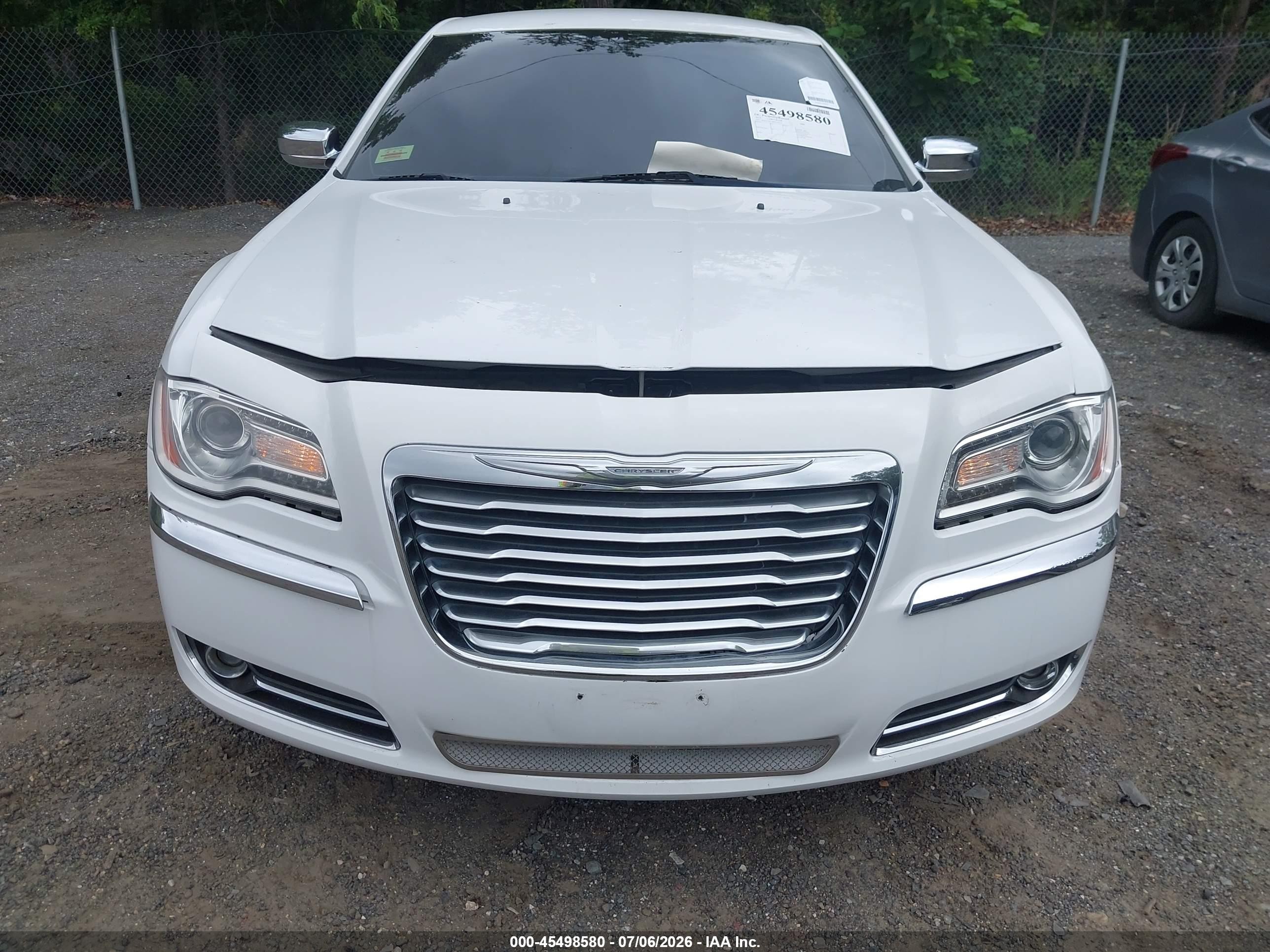 2014 Chrysler 300c Awd White vin: 2C3CCAKG4EH376910