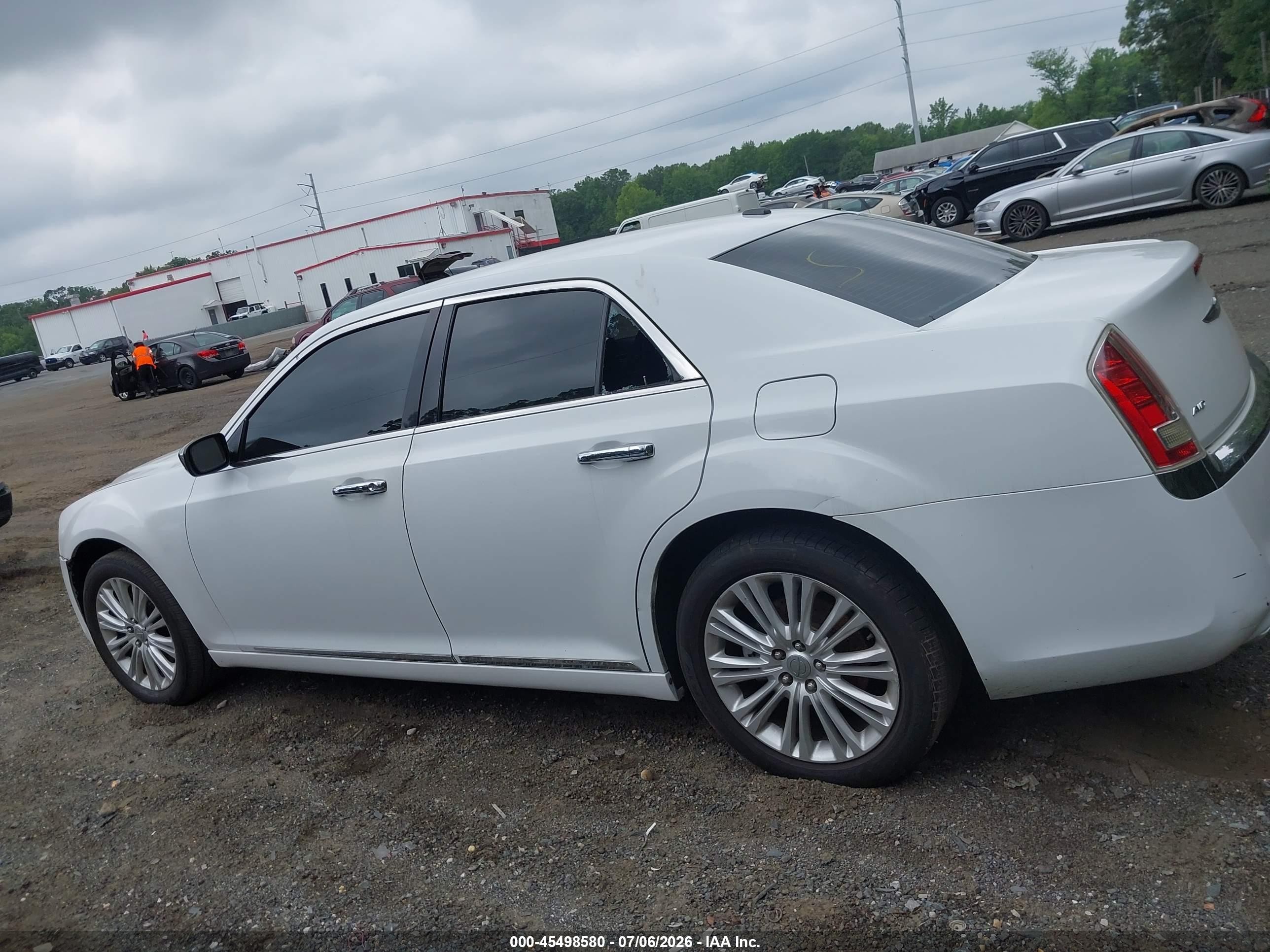 2014 Chrysler 300c Awd White vin: 2C3CCAKG4EH376910