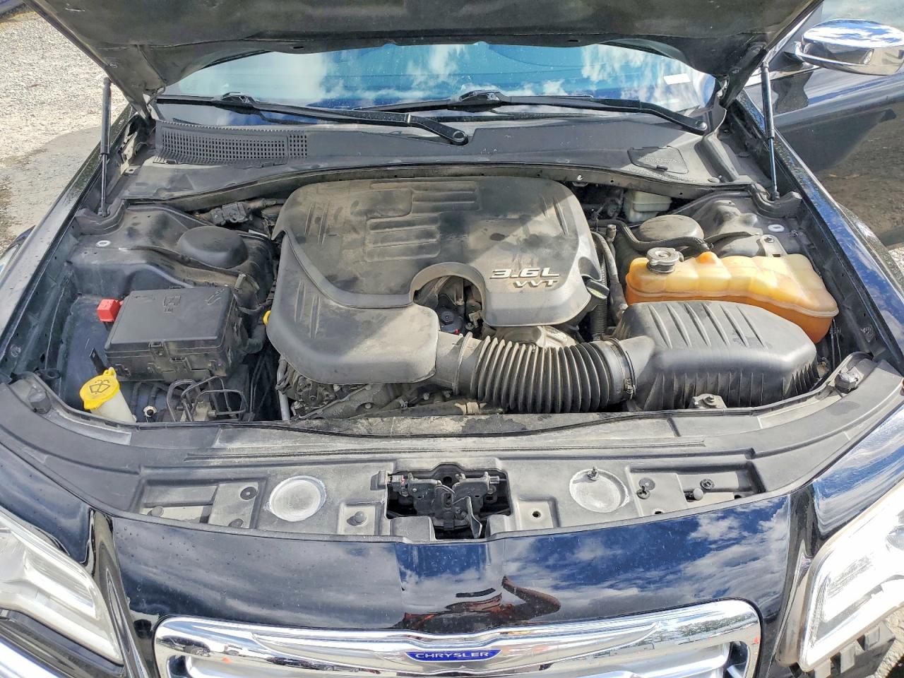 2013 Chrysler 300c Черный vin: 2C3CCAKG5DH634091