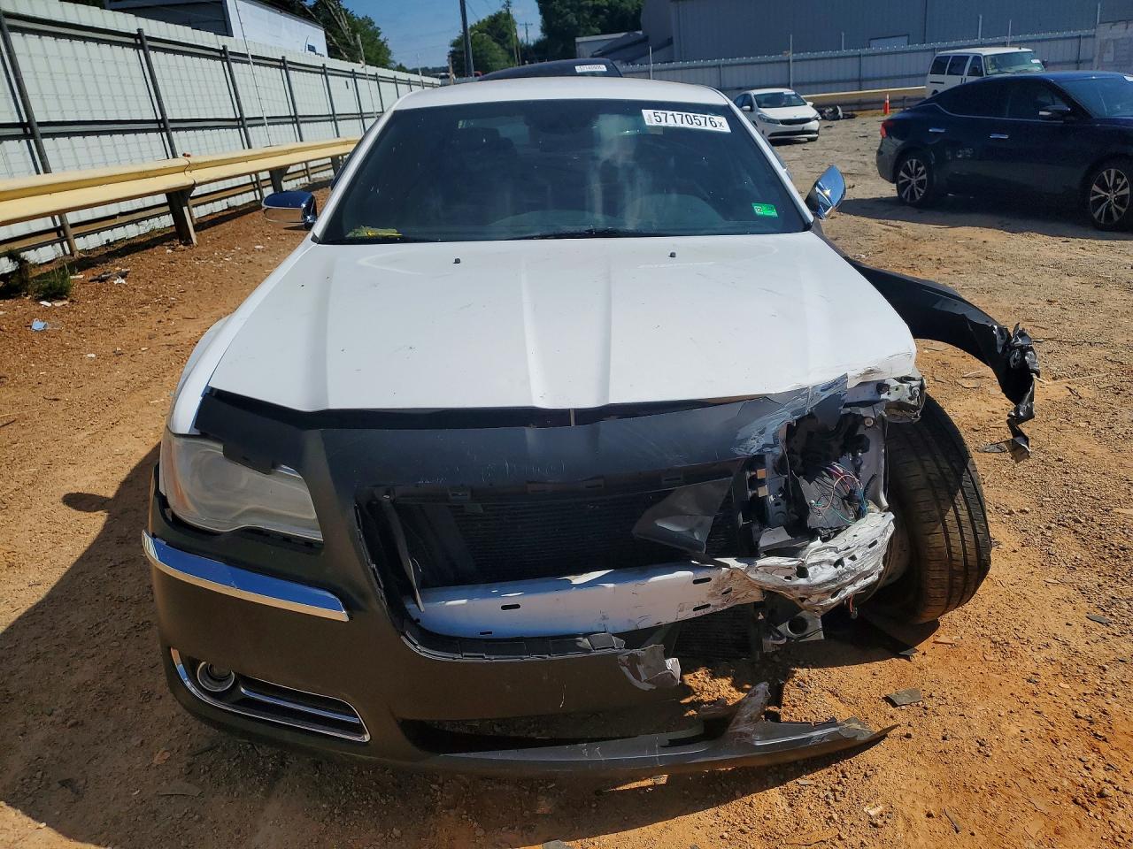 2013 Chrysler 300c White vin: 2C3CCAKG5DH683033