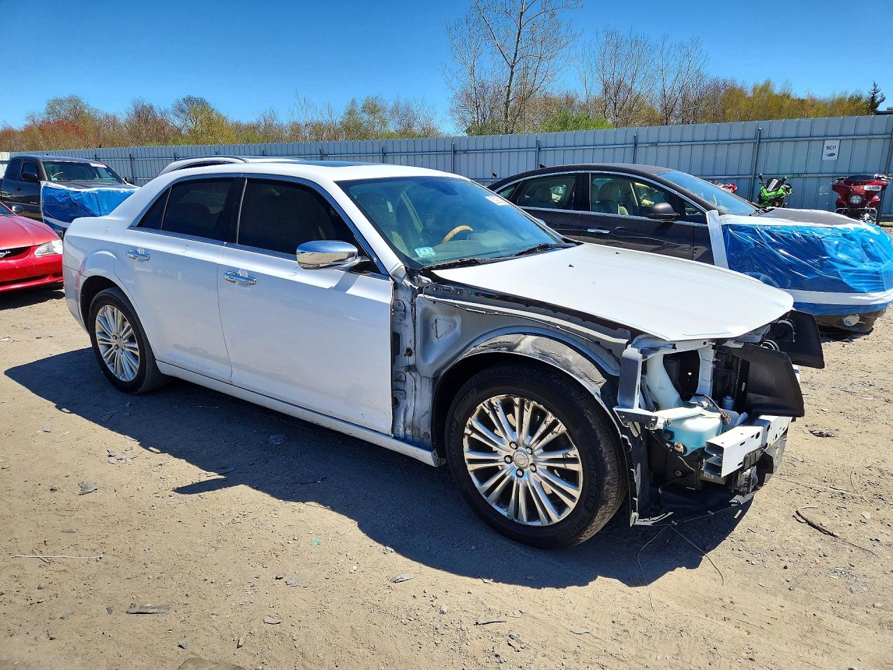 2013 Chrysler 300c White vin: 2C3CCAKG7DH602520