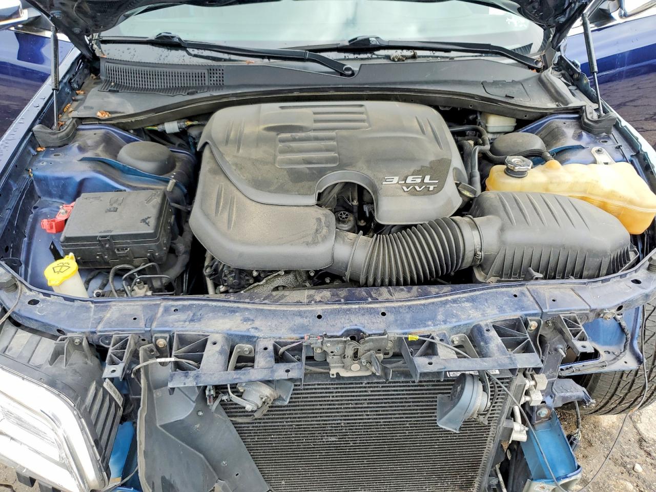2014 Chrysler 300c Blue vin: 2C3CCAKG7EH211787
