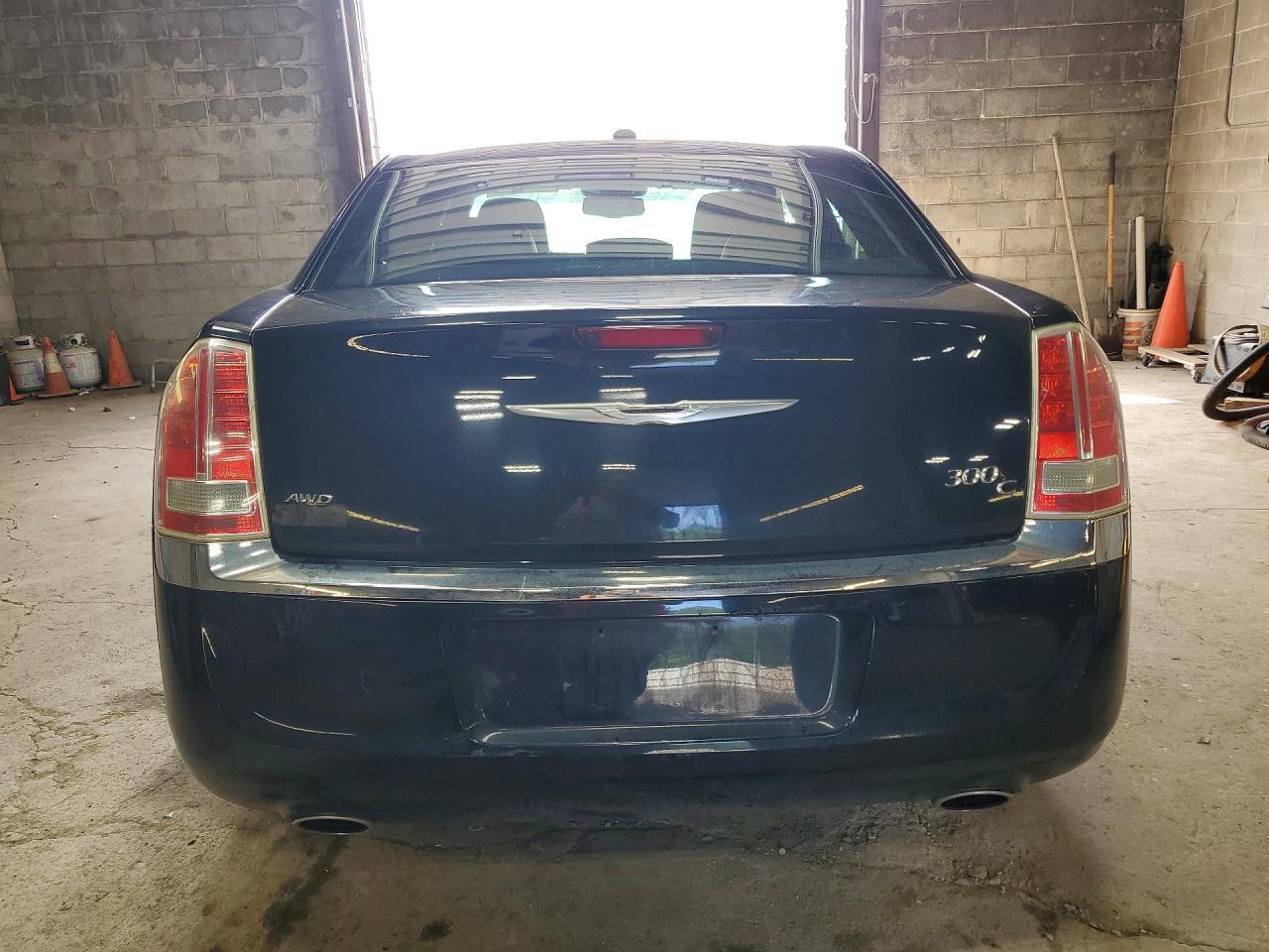 2014 Chrysler 300c Black vin: 2C3CCAKG8EH243969
