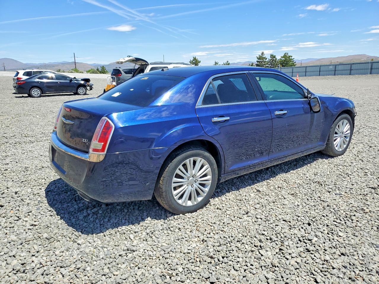 2014 Chrysler 300c Blue vin: 2C3CCAKG8EH260450