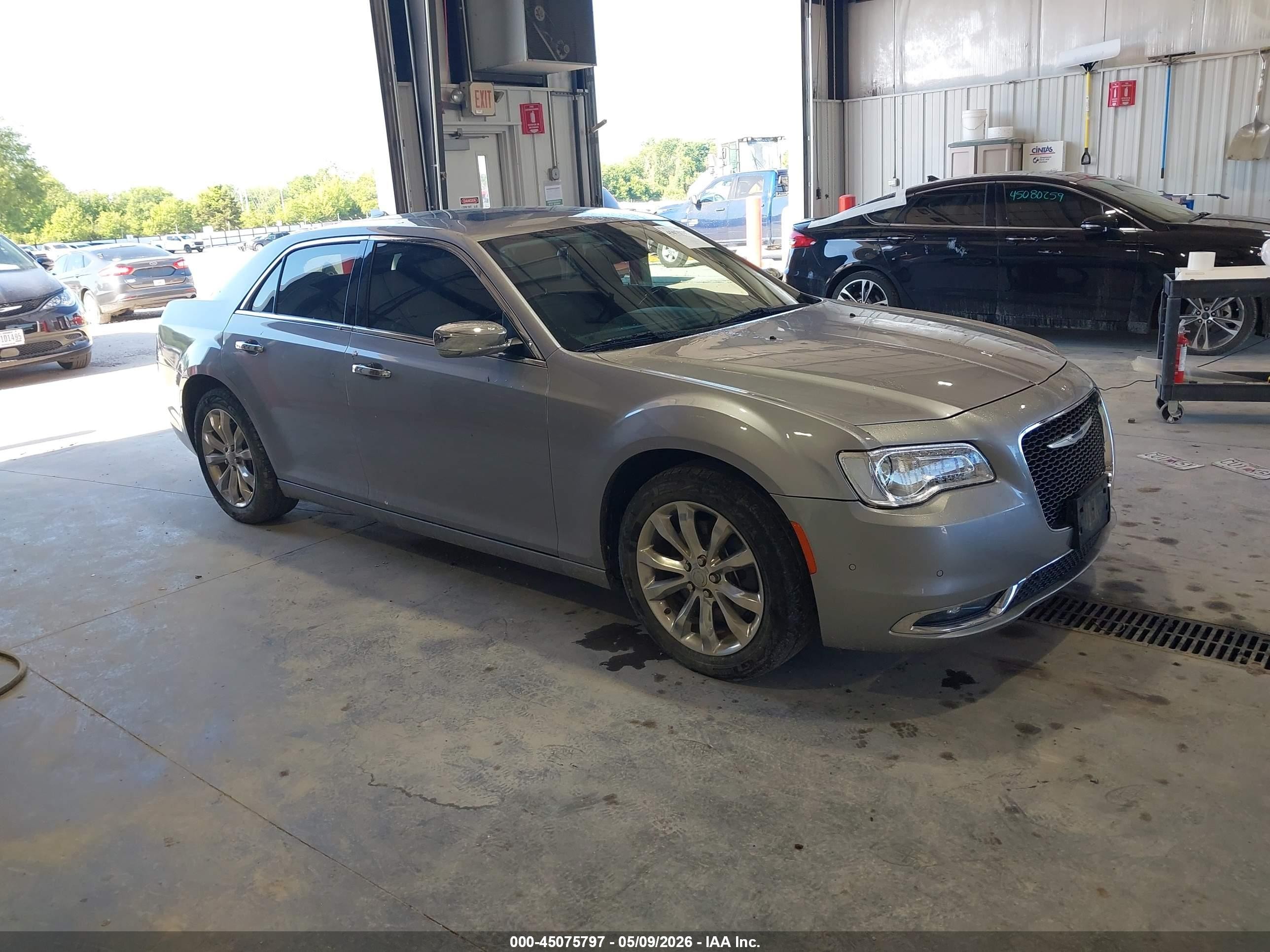 2015 Chrysler 300c Awd Silver vin: 2C3CCAKG8FH769570