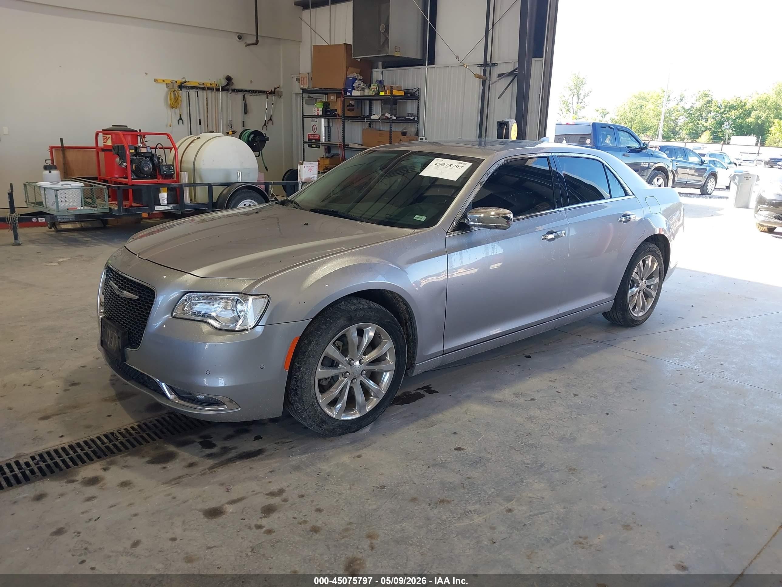 2015 Chrysler 300c Awd Silver vin: 2C3CCAKG8FH769570
