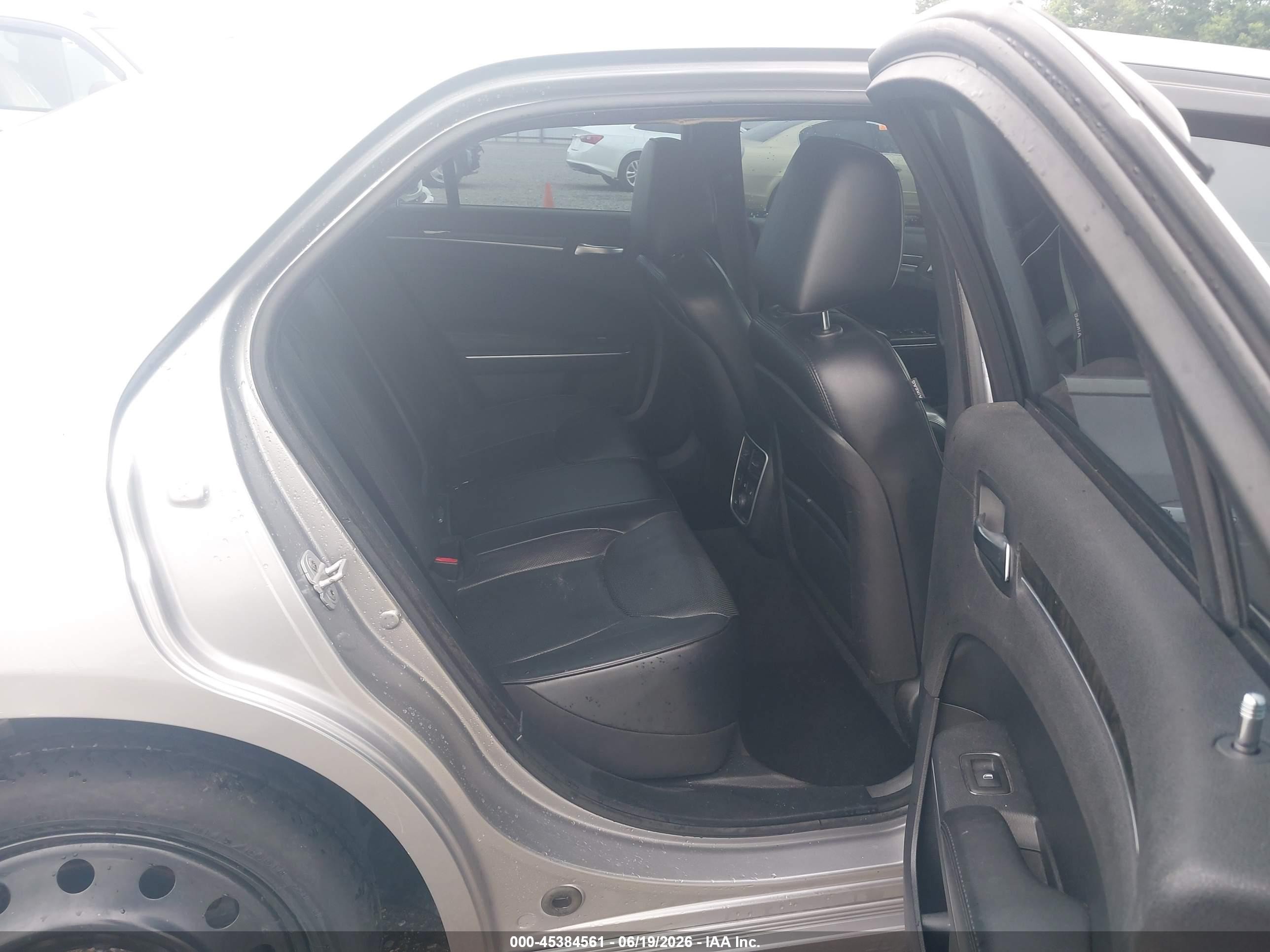 2014 Chrysler 300c Awd Silver vin: 2C3CCAKGXEH120724