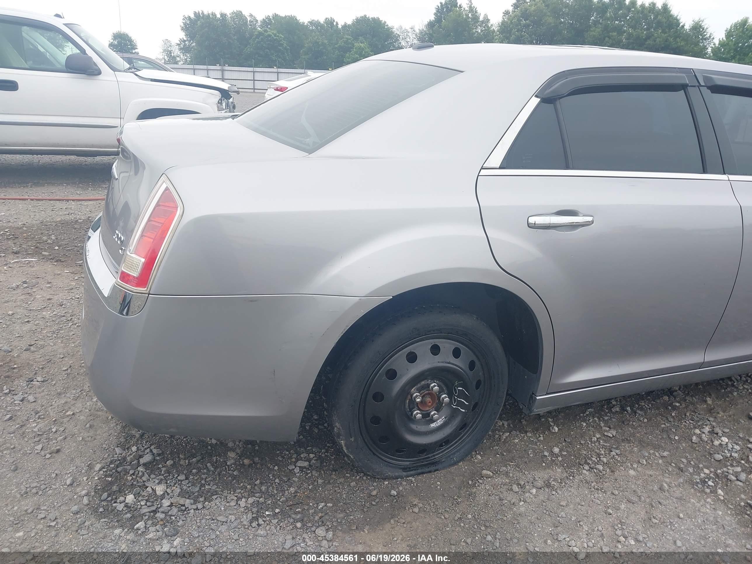 2014 Chrysler 300c Awd Silver vin: 2C3CCAKGXEH120724
