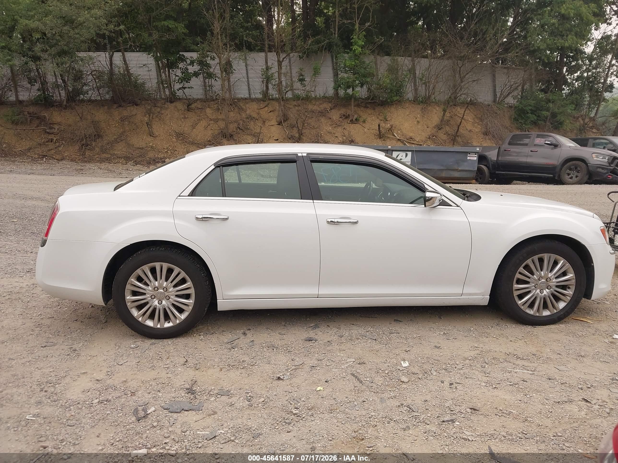2013 Chrysler 300c Awd White vin: 2C3CCAKT1DH508792