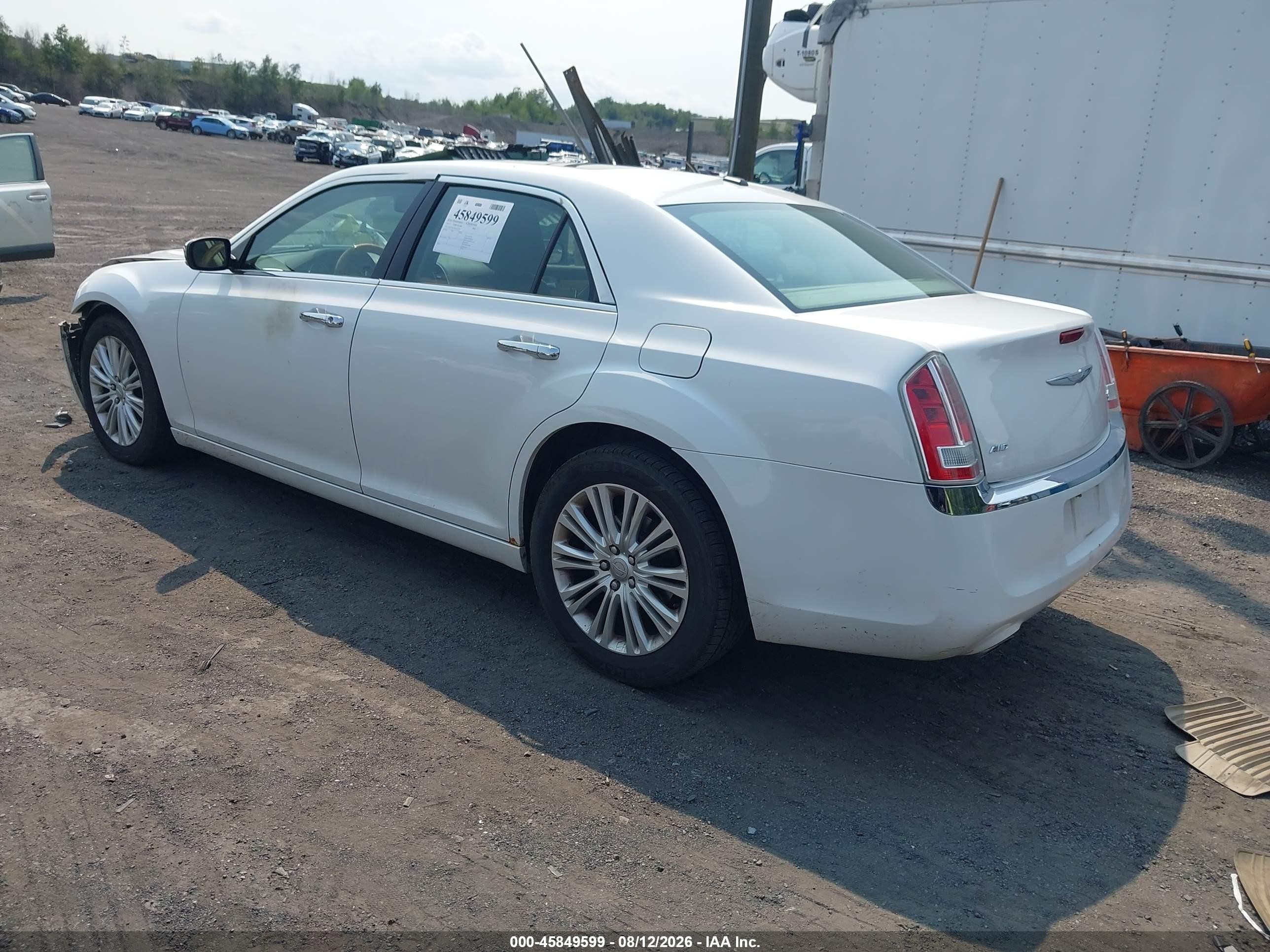 2012 Chrysler 300c Awd White vin: 2C3CCAKT8CH143378