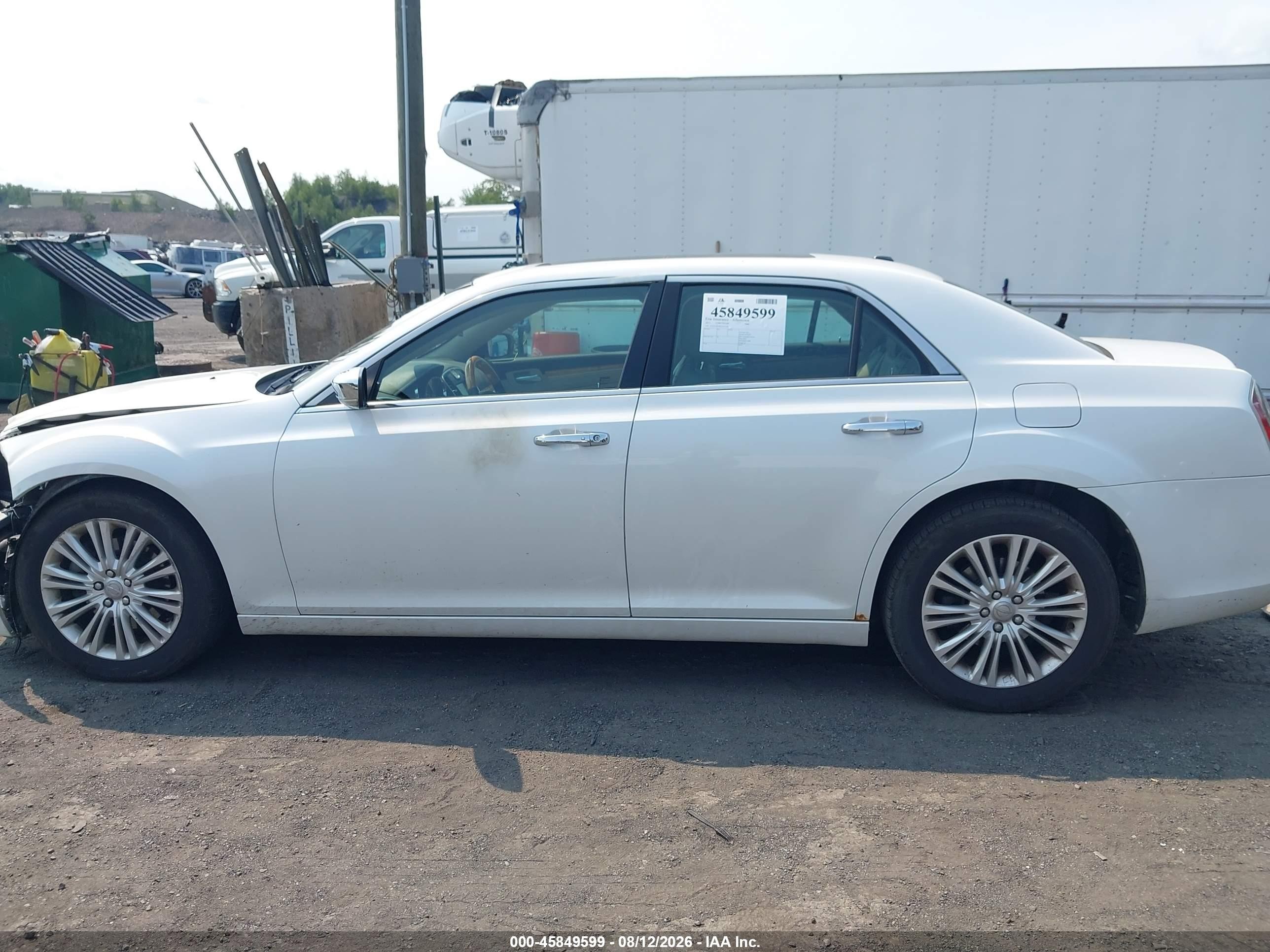 2012 Chrysler 300c Awd White vin: 2C3CCAKT8CH143378