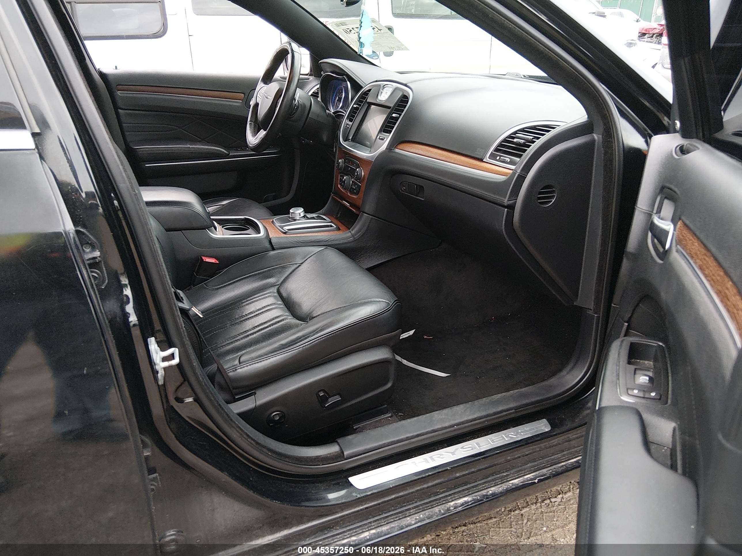 2015 Chrysler 300c Platinum Черный vin: 2C3CCAPG7FH837480