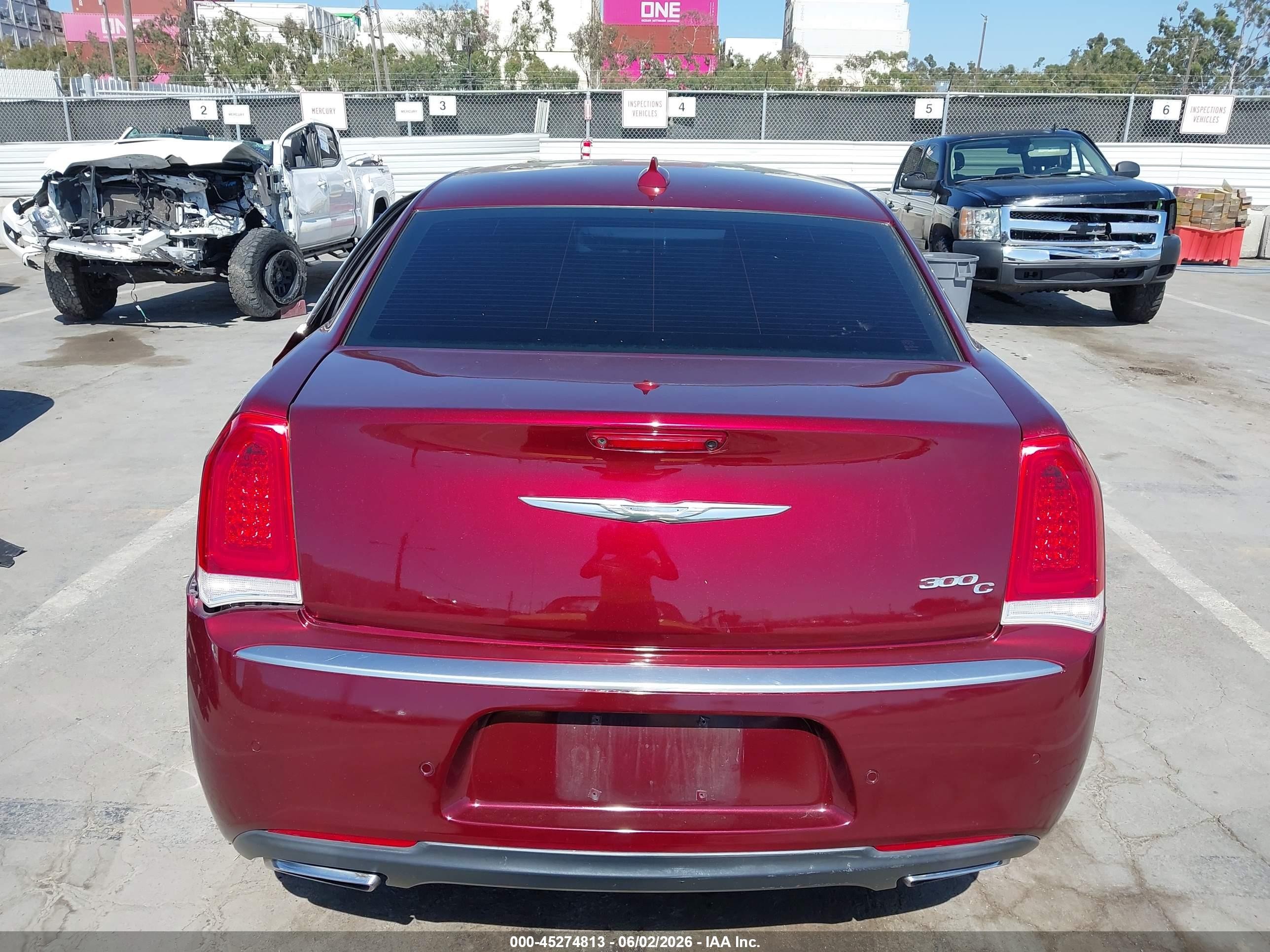 2015 Chrysler 300c Platinum Burgundy vin: 2C3CCAPG8FH830537