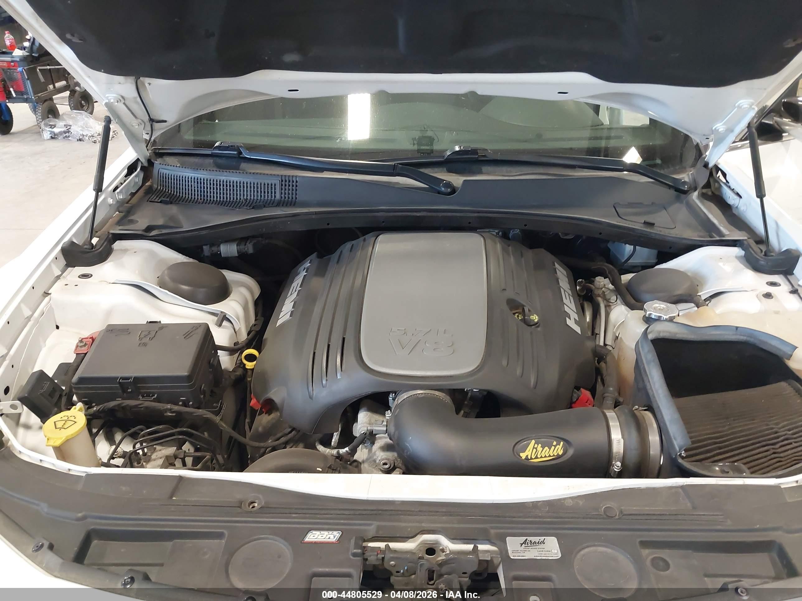 2018 Chrysler 300 C White vin: 2C3CCAPT2JH223829