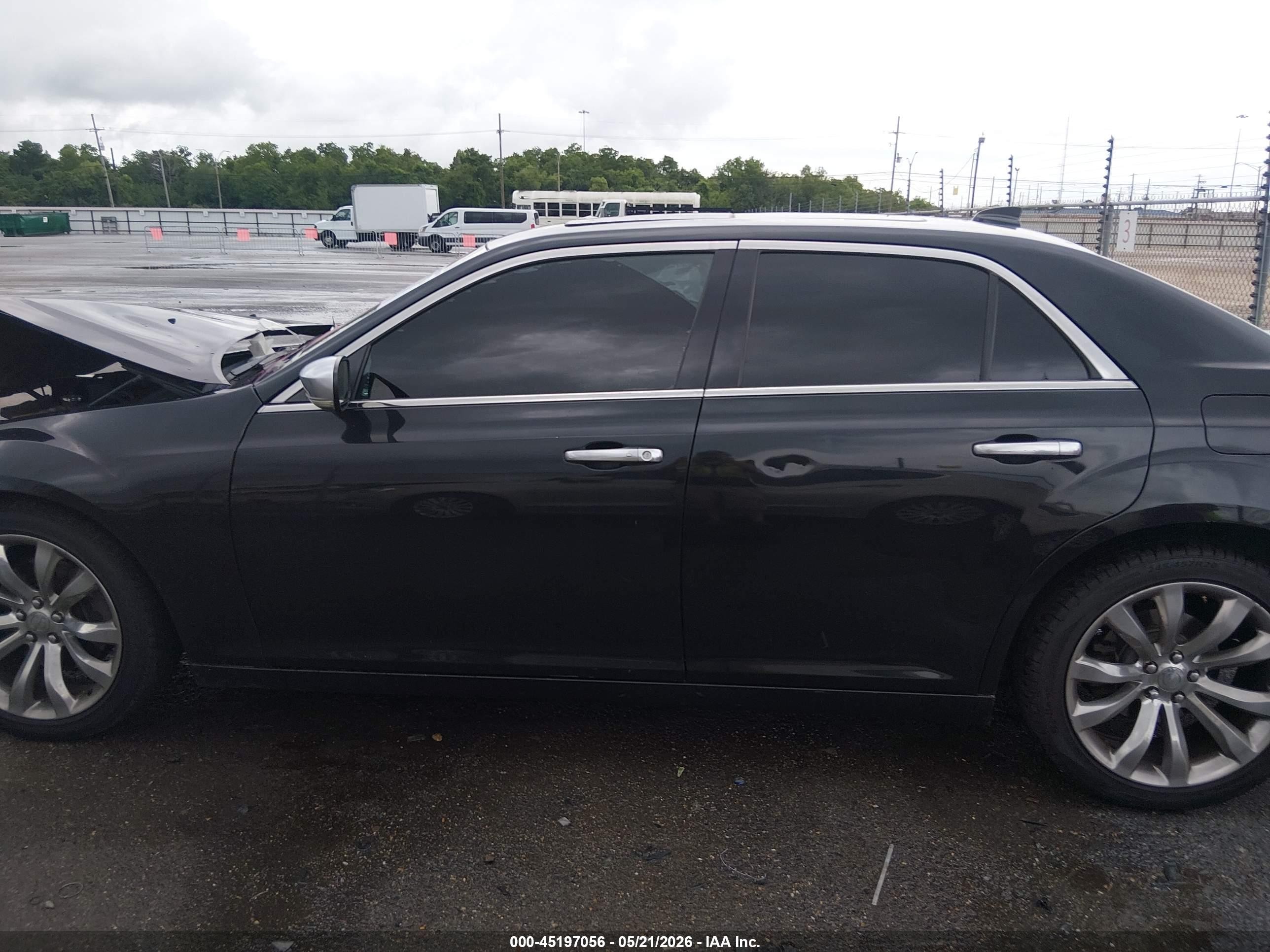 2015 Chrysler 300c Platinum Черный vin: 2C3CCAPT3FH881957