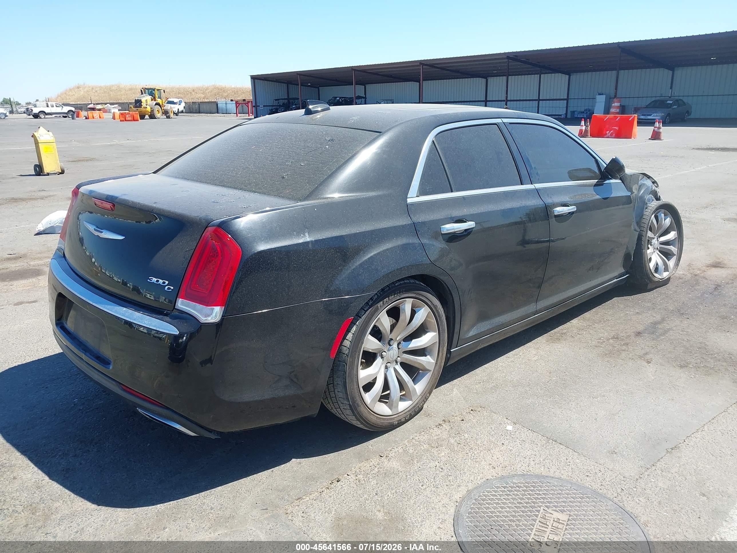 2015 Chrysler 300c Platinum Black vin: 2C3CCAPT5FH743627