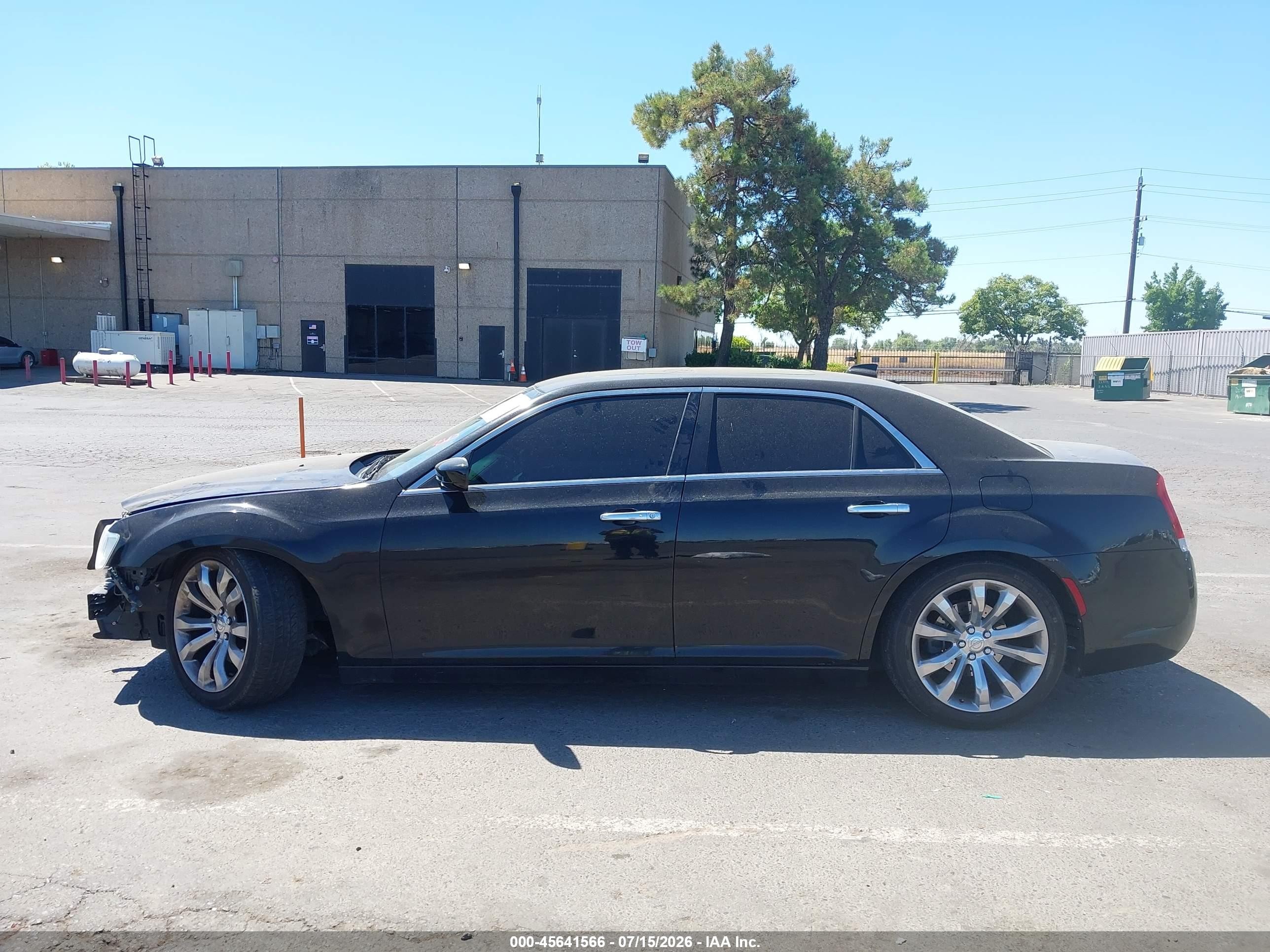 2015 Chrysler 300c Platinum Black vin: 2C3CCAPT5FH743627