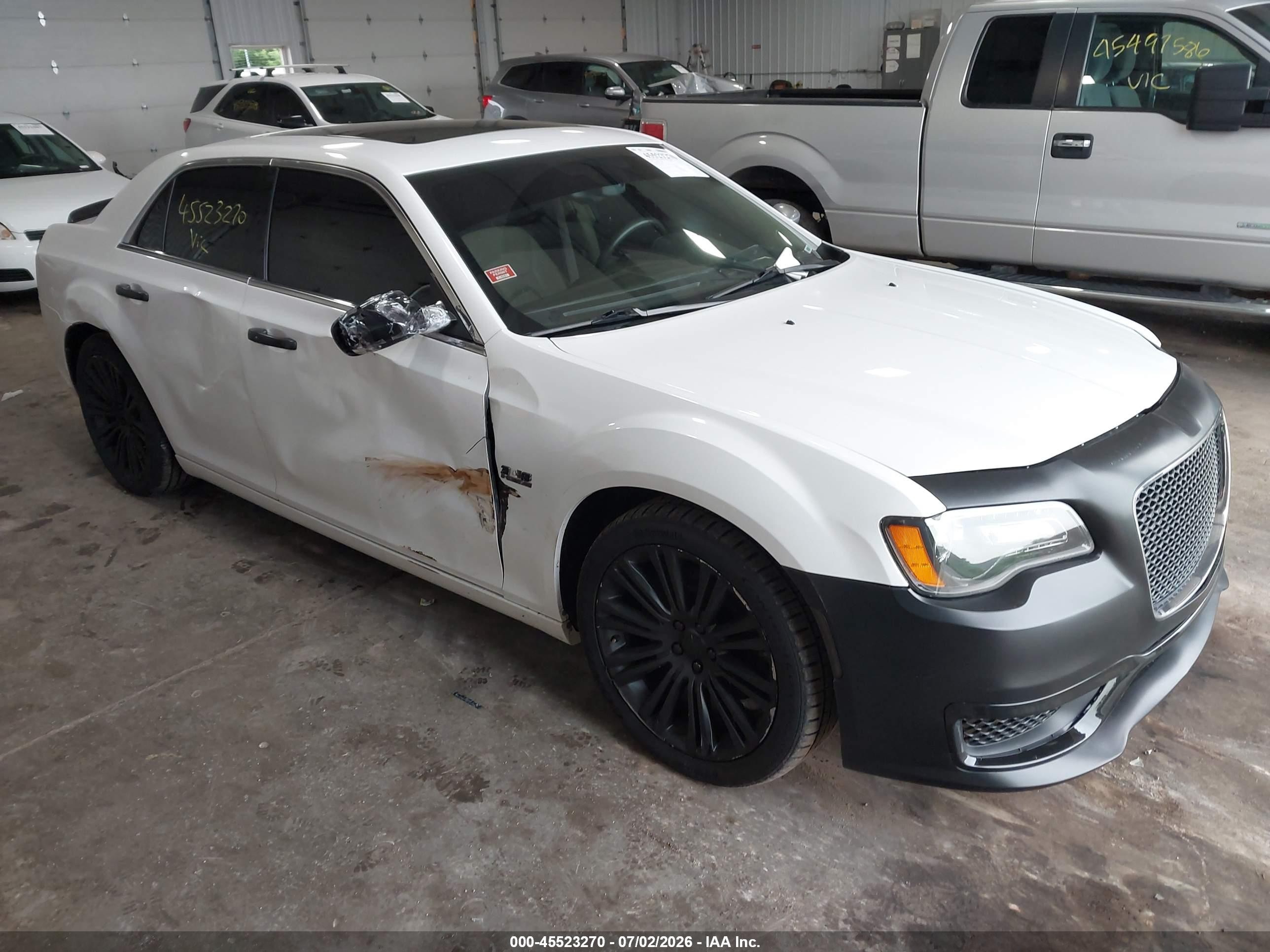 2012 Chrysler 300c Luxury Series White vin: 2C3CCAPT8CH289501