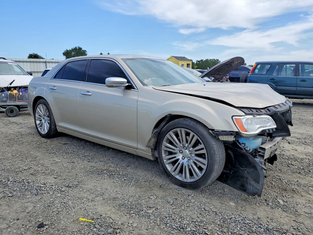 2012 Chrysler 300c Luxury Tan vin: 2C3CCAPT9CH253929