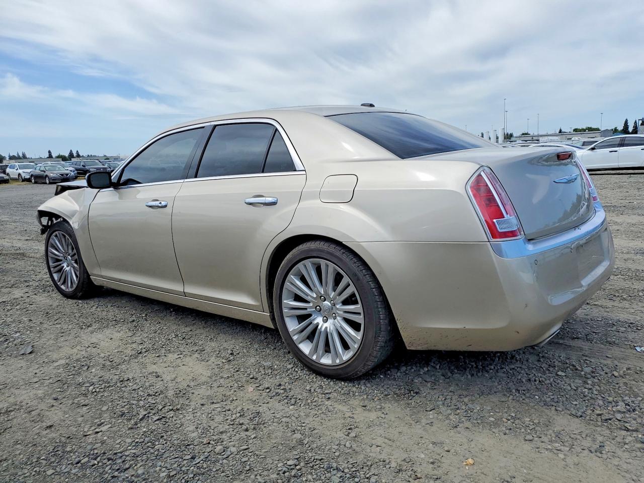 2012 Chrysler 300c Luxury Tan vin: 2C3CCAPT9CH253929