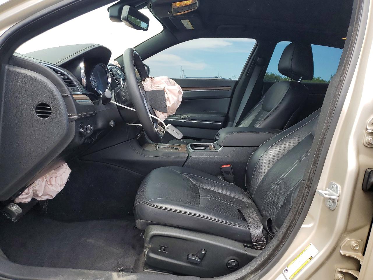 2012 Chrysler 300c Luxury Tan vin: 2C3CCAPT9CH253929