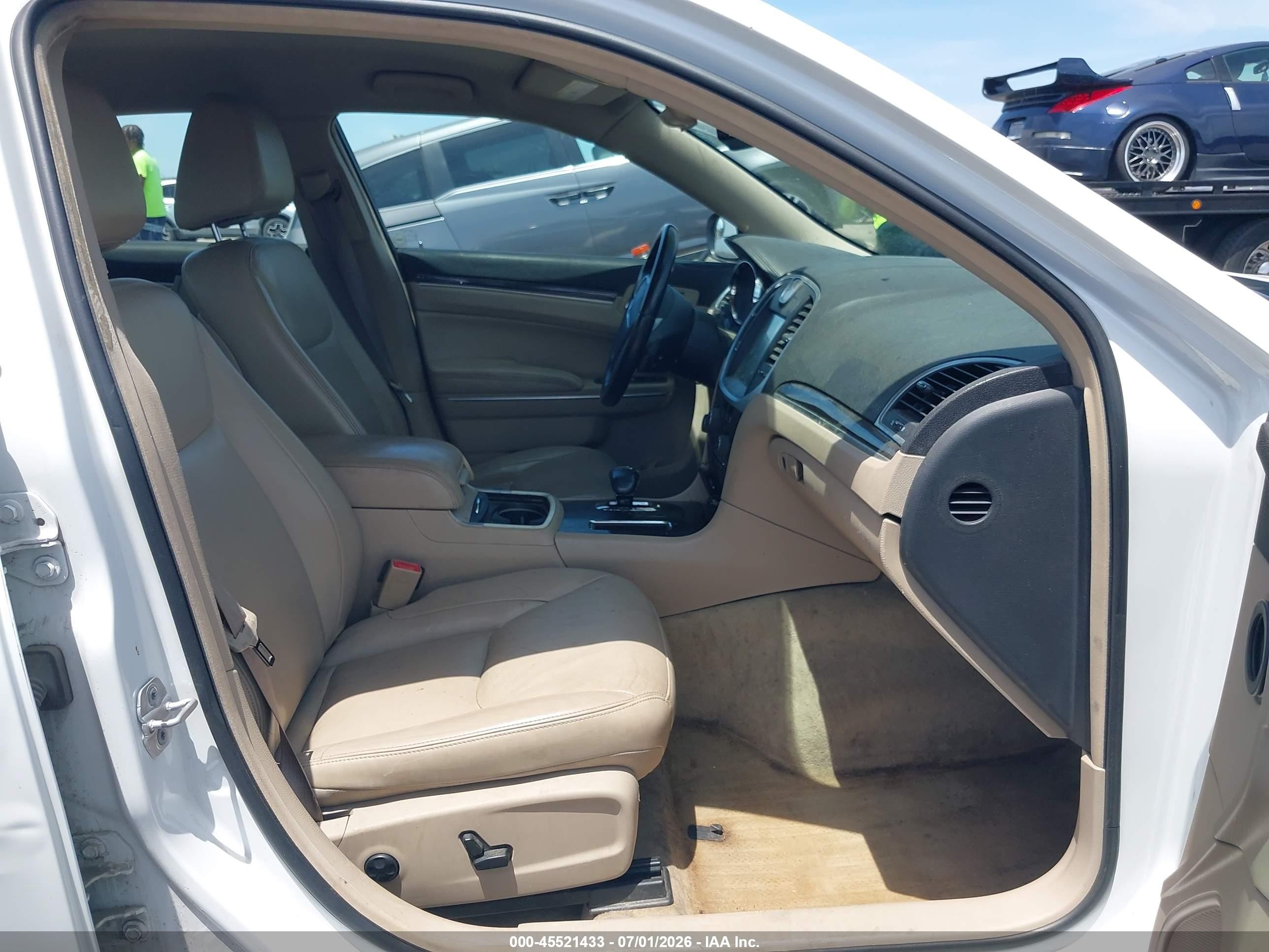 2013 Chrysler 300 Motown White vin: 2C3CCARG0DH533479