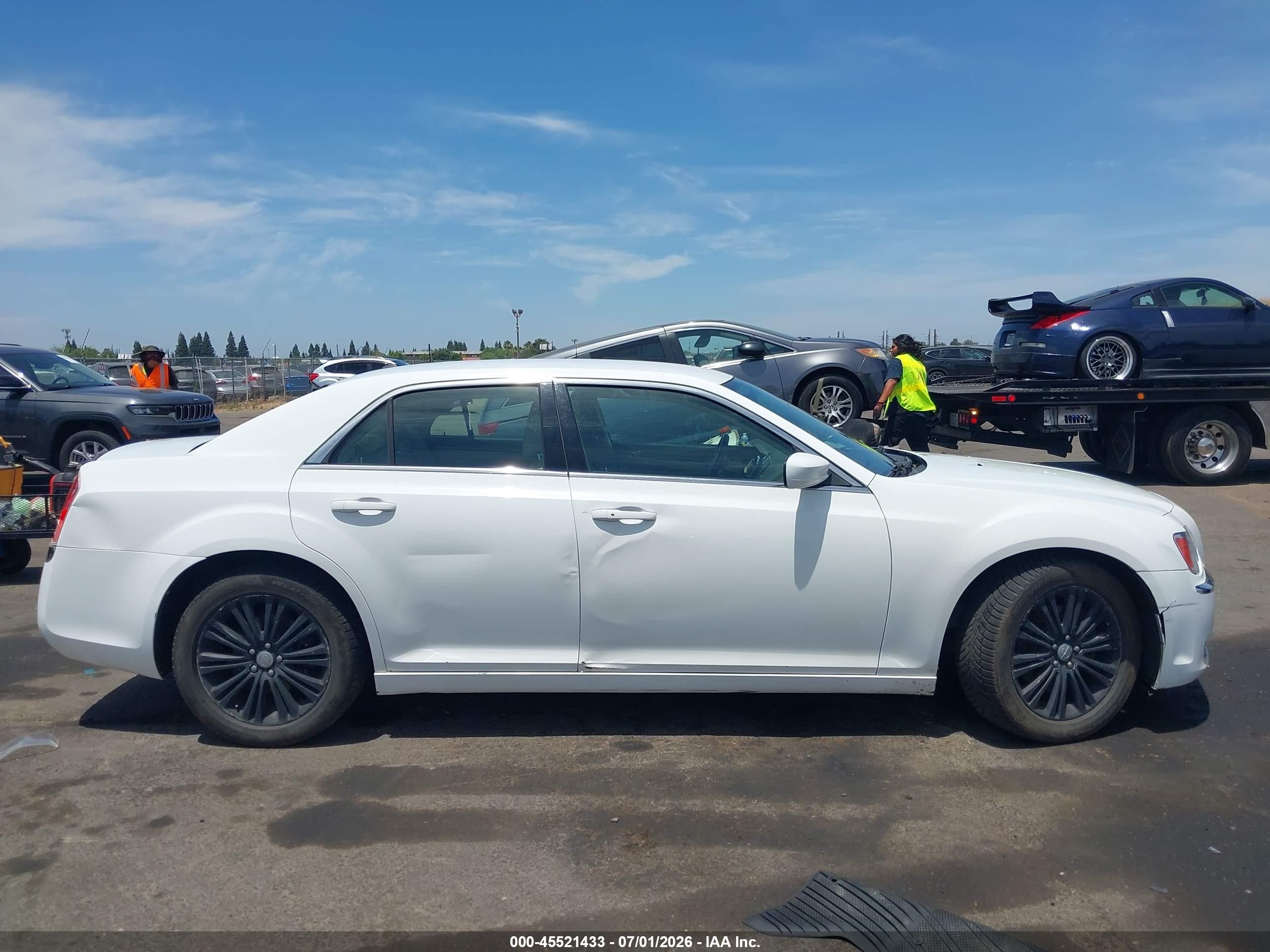2013 Chrysler 300 Motown White vin: 2C3CCARG0DH533479