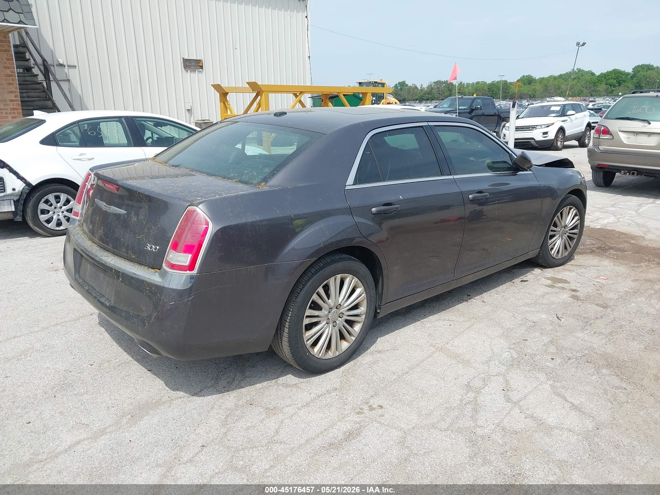 2013 Chrysler 300 Motown Black vin: 2C3CCARG0DH592192