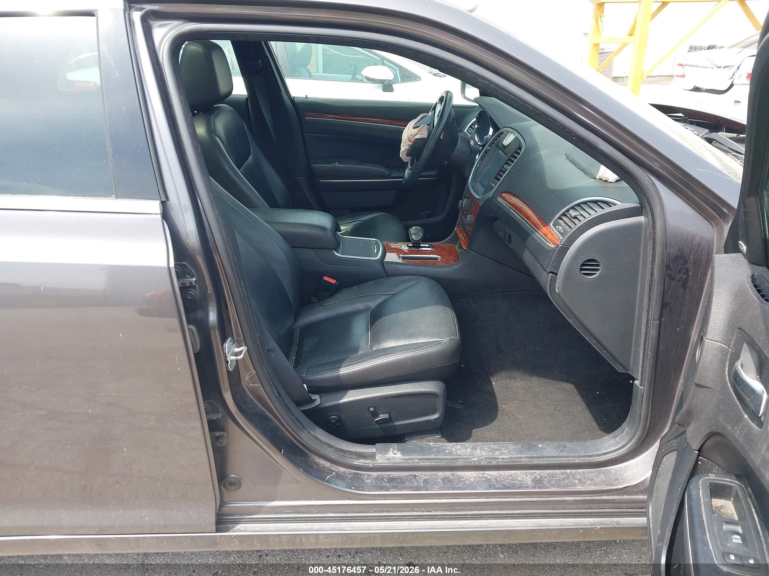 2013 Chrysler 300 Motown Black vin: 2C3CCARG0DH592192