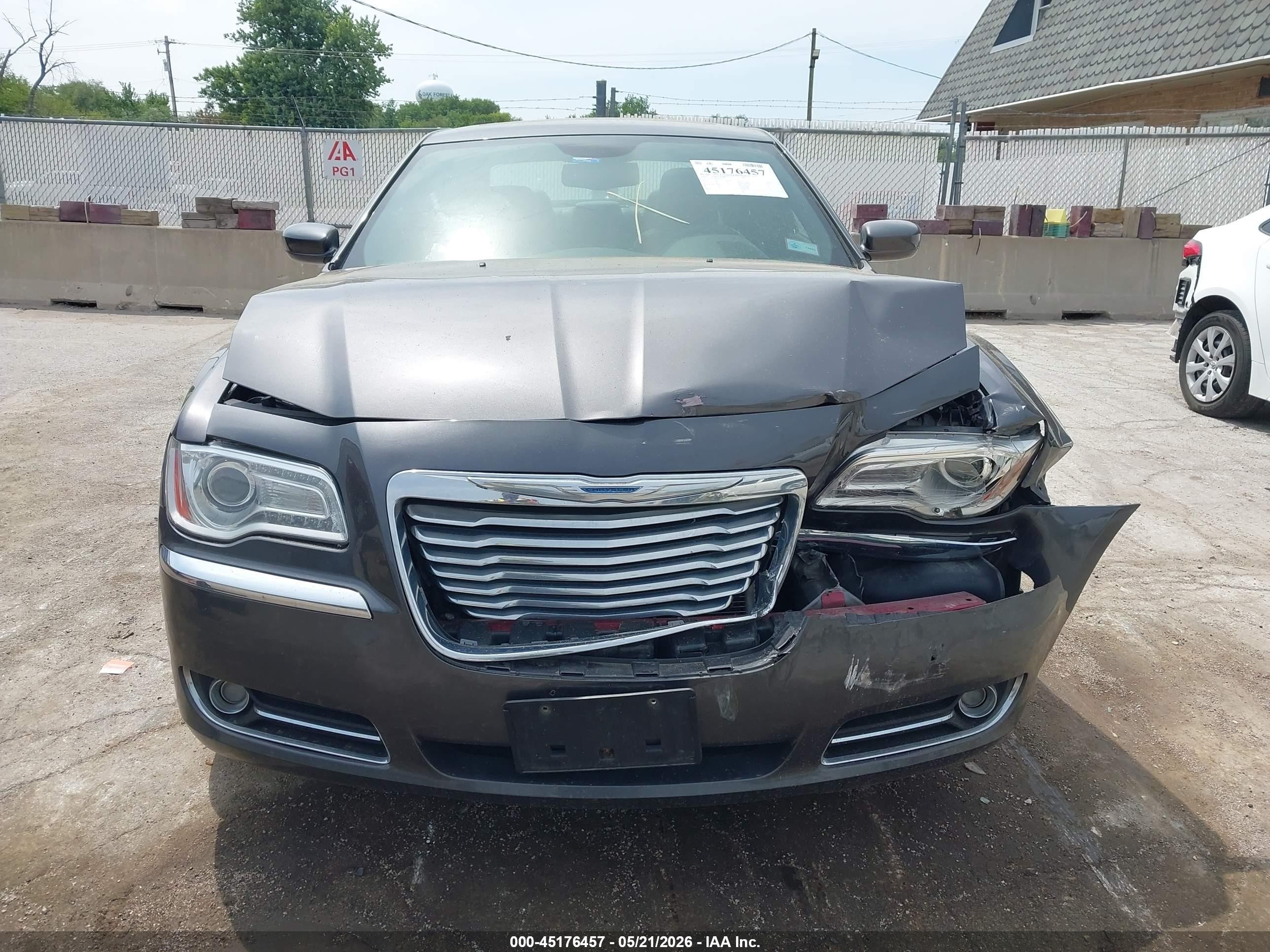 2013 Chrysler 300 Motown Black vin: 2C3CCARG0DH592192