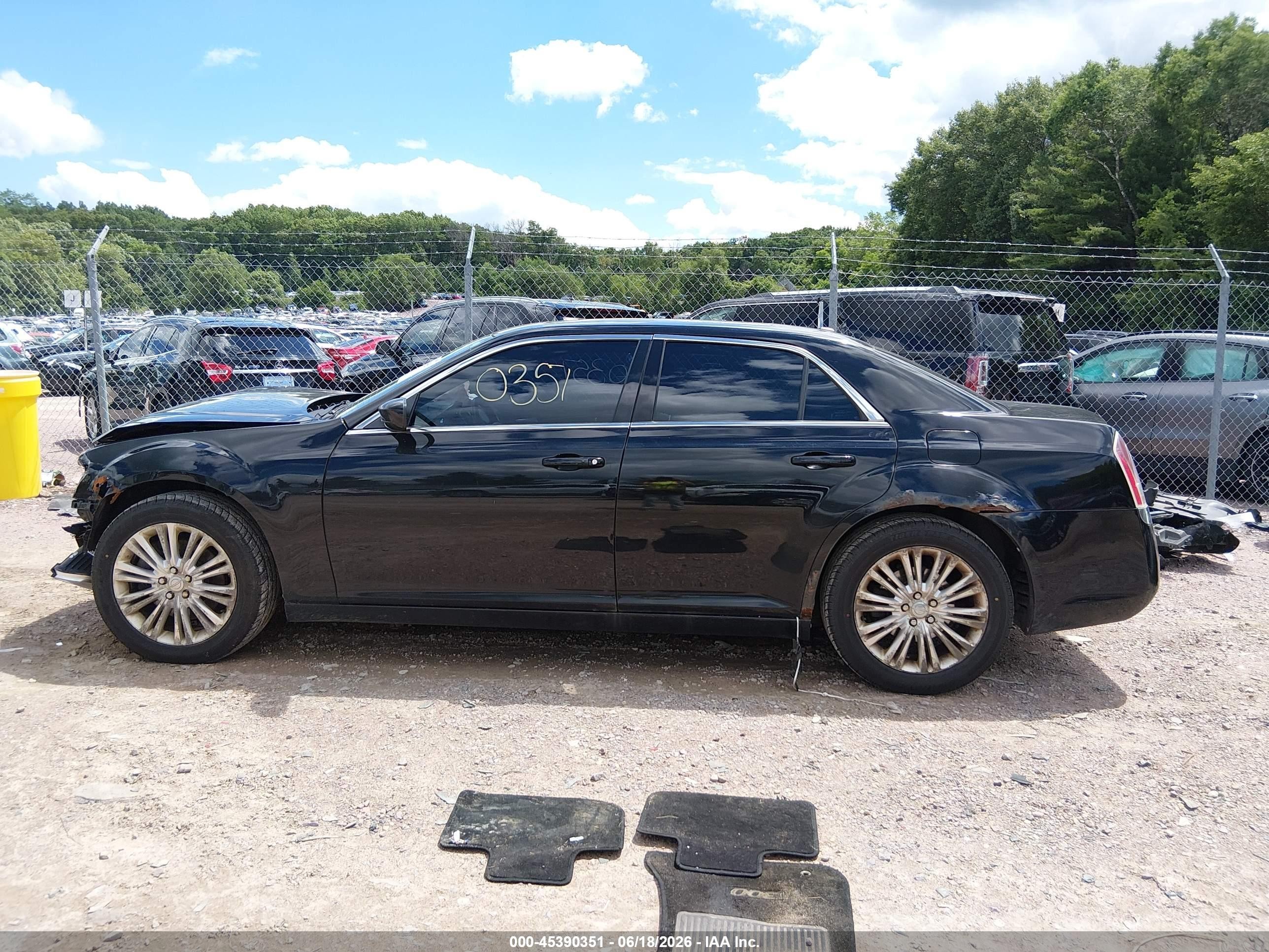2013 Chrysler 300 Motown Black vin: 2C3CCARG1DH577958