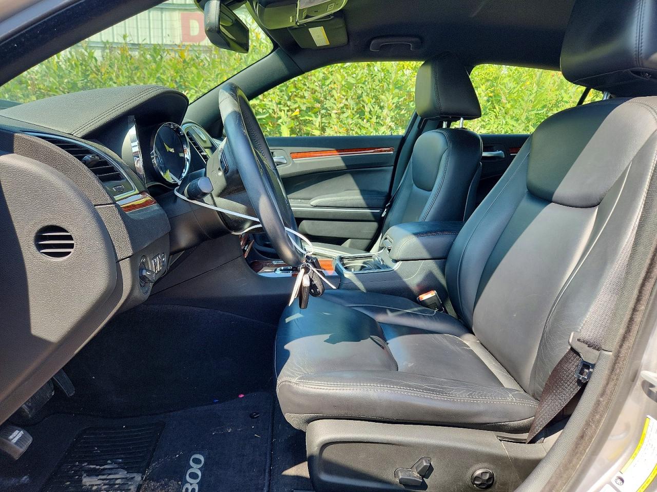 2013 Chrysler 300 Silver vin: 2C3CCARG1DH604334