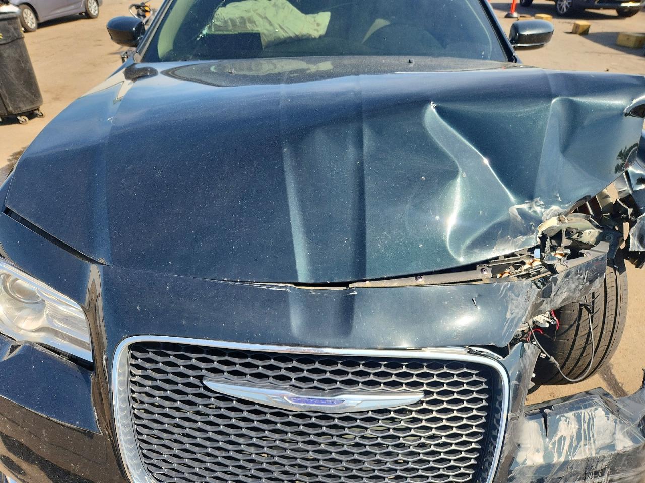 2016 Chrysler 300 Limited Green vin: 2C3CCARG1GH321324