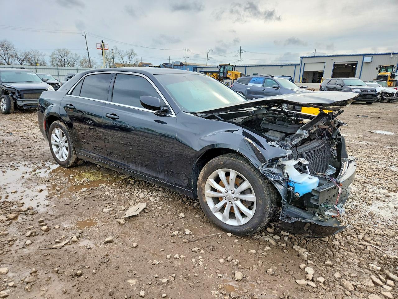 2018 Chrysler 300 Touring Black vin: 2C3CCARG2JH324854