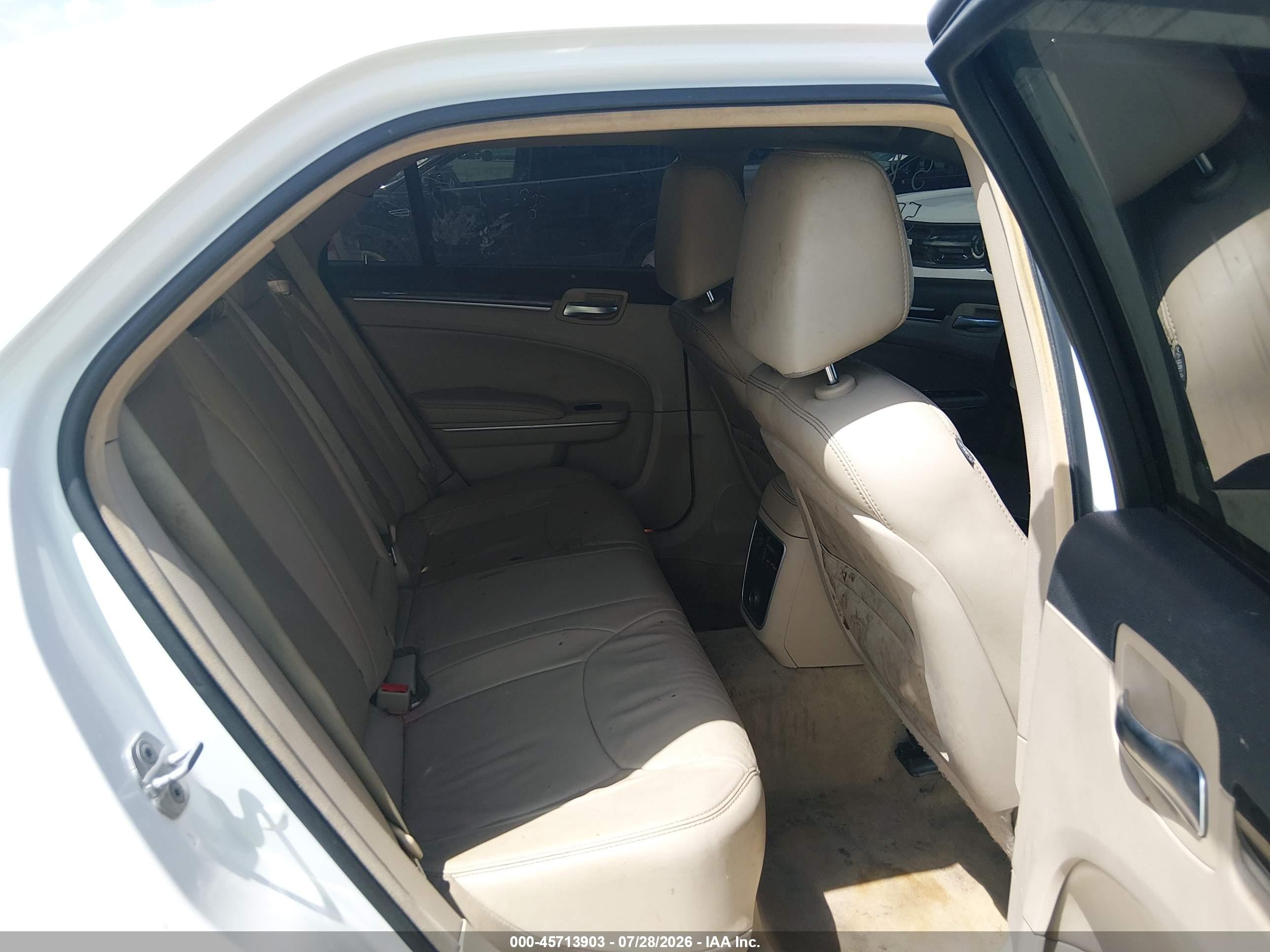 2013 Chrysler 300 Motown White vin: 2C3CCARG3DH528132