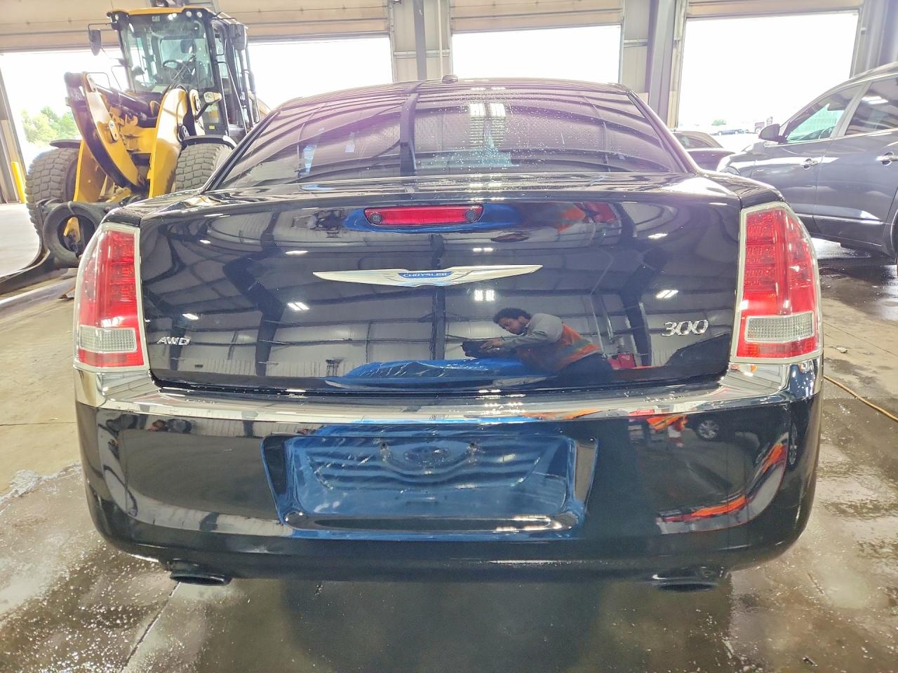 2013 Chrysler 300 Black vin: 2C3CCARG3DH739489