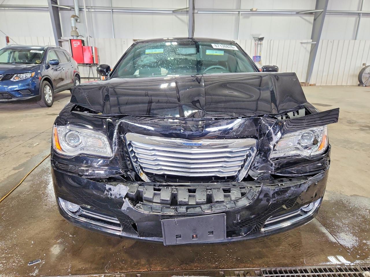 2013 Chrysler 300 Black vin: 2C3CCARG3DH739489