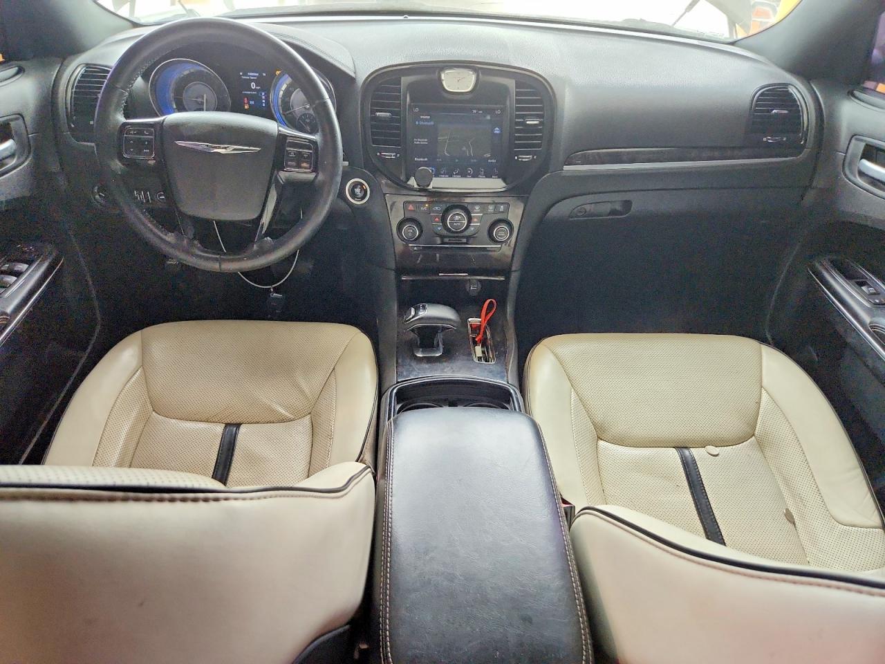 2014 Chrysler 300 White vin: 2C3CCARG3EH355830