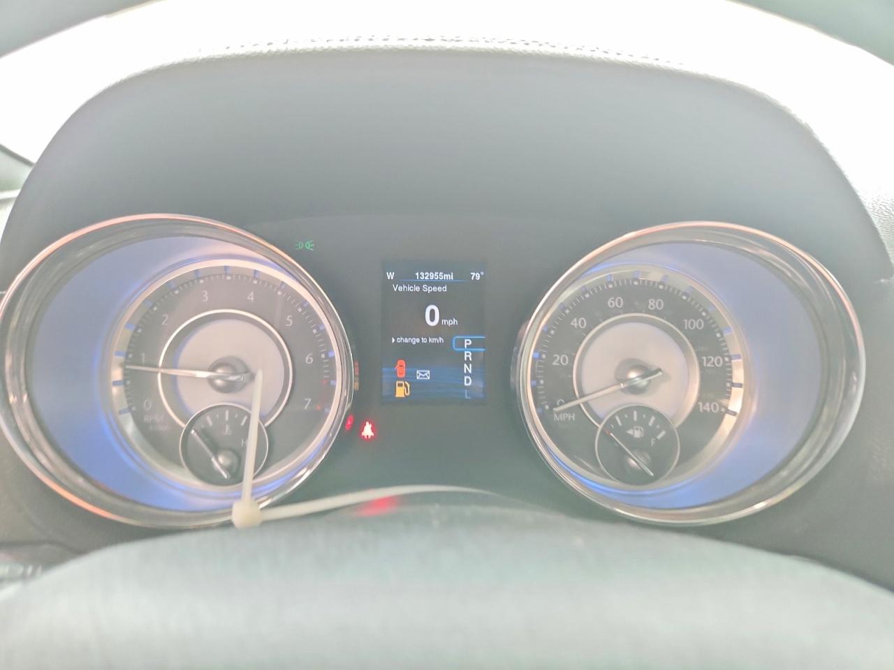 2014 Chrysler 300 White vin: 2C3CCARG3EH355830
