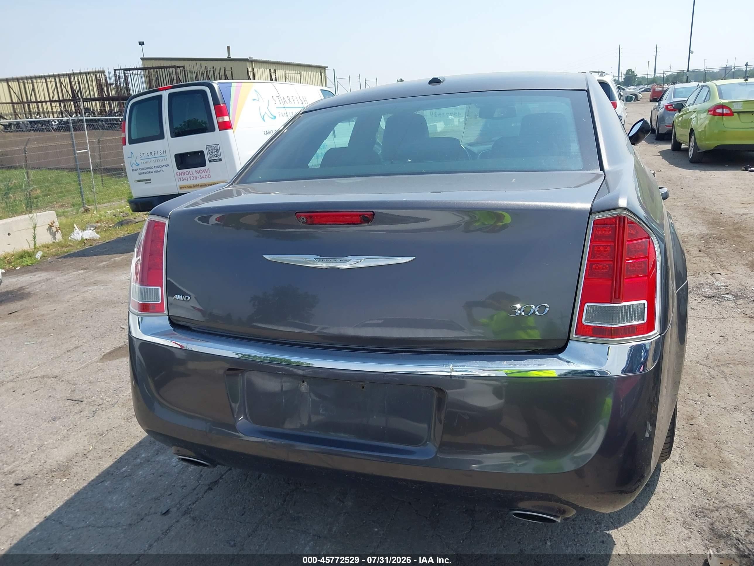 2014 Chrysler 300   Gray vin: 2C3CCARG3EH356119