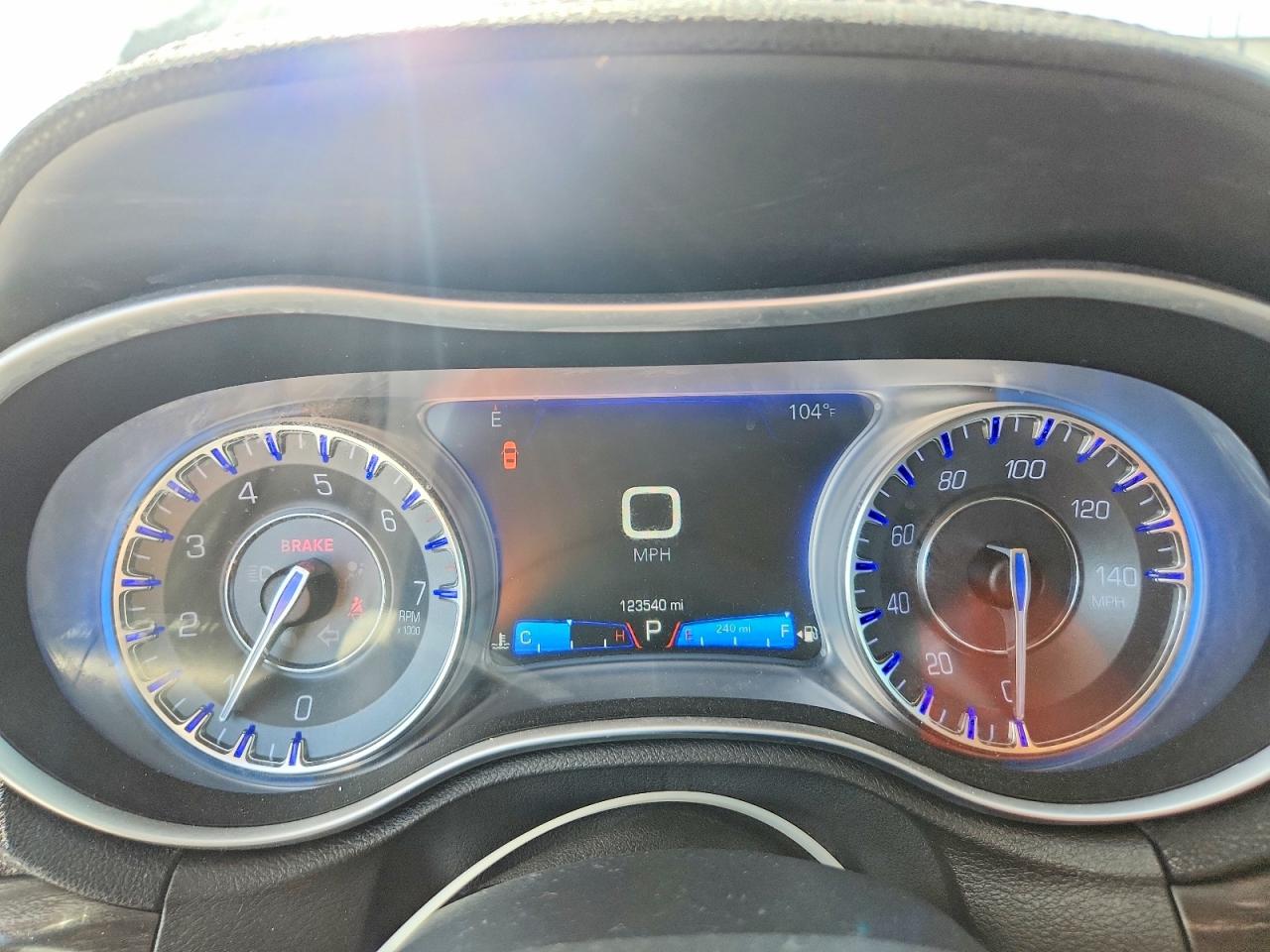 2015 Chrysler 300 Limited Черный vin: 2C3CCARG3FH876399