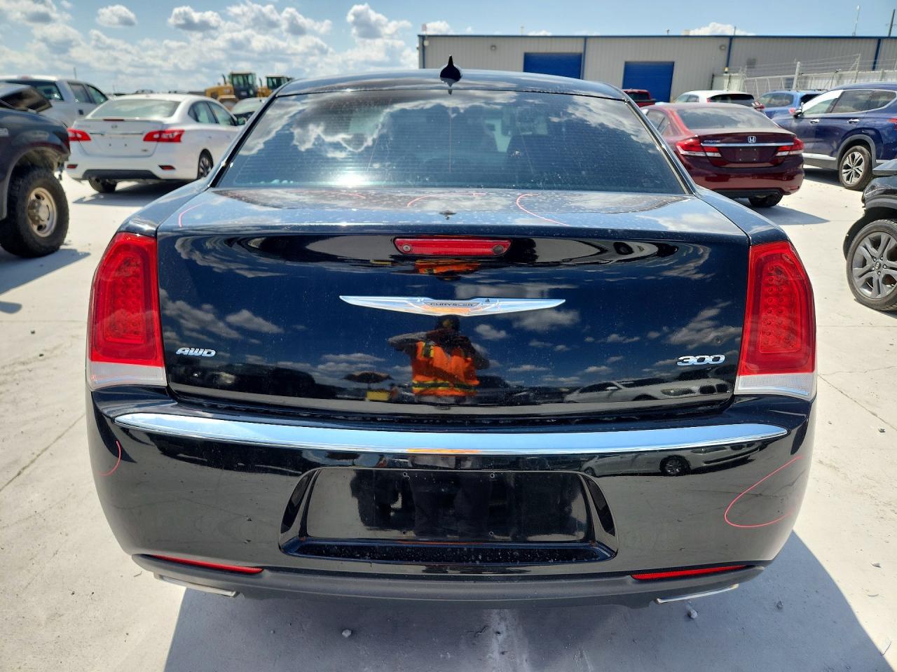 2015 Chrysler 300 Limited Черный vin: 2C3CCARG3FH876399